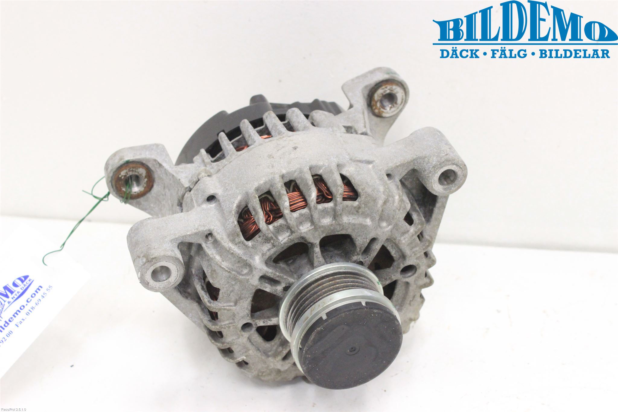 Opel CORSA D 07-14 Generator