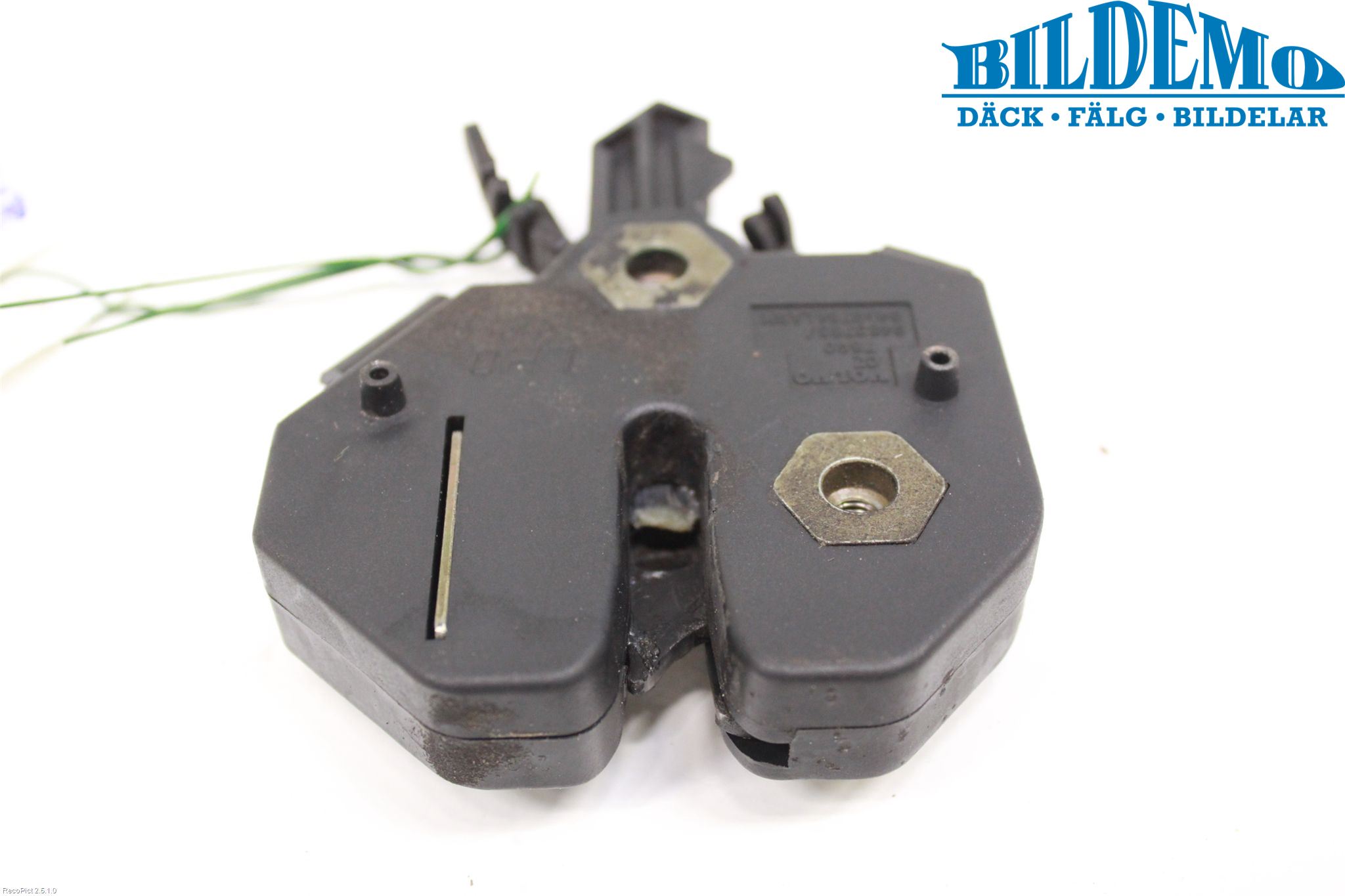 Volvo V70 00-04 Huvlås