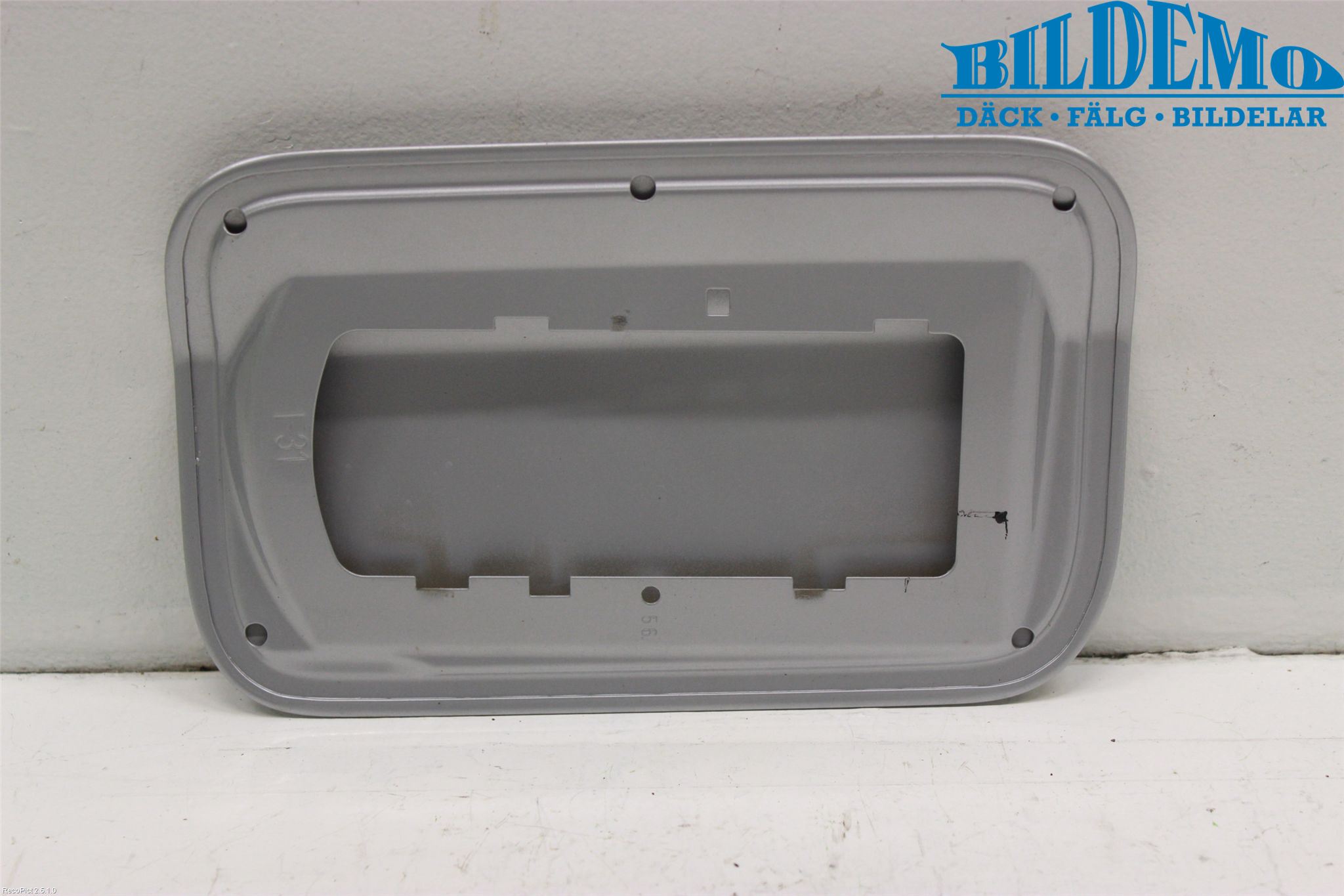 BMW 3 F30/F31/F80 12-19 Tanklucka