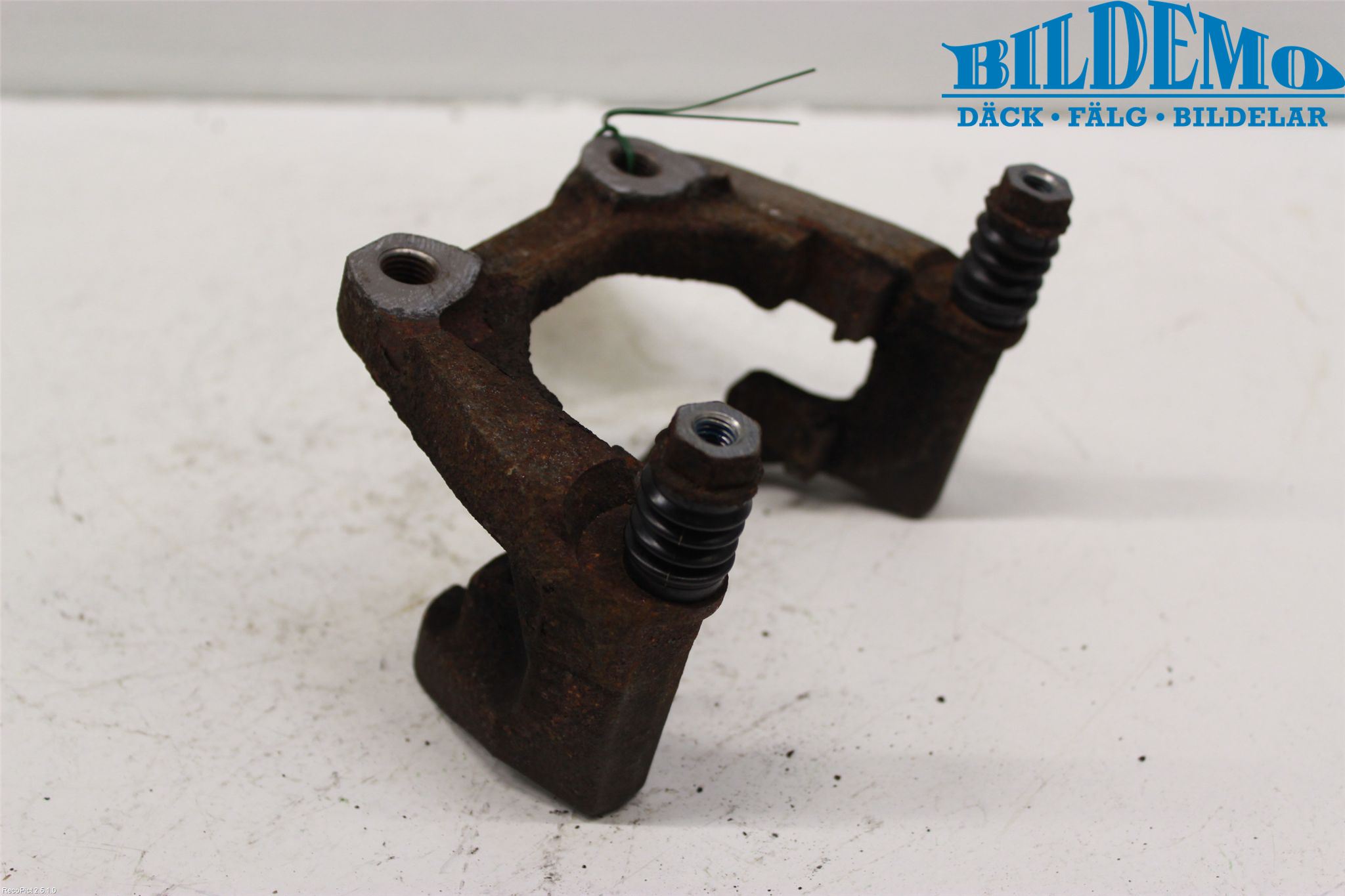 BMW 5 F10/F11/F18 09-17 Bromsokshållare