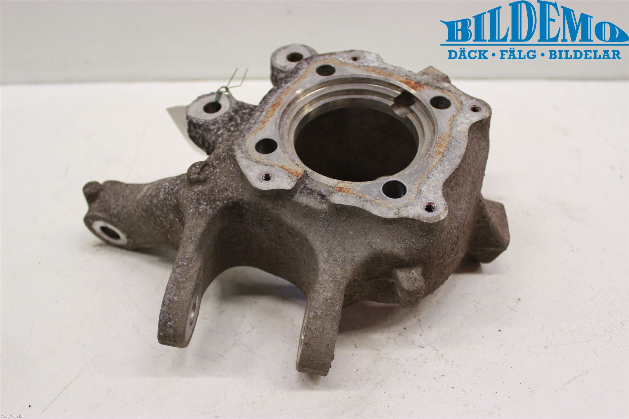 BMW 5 F10/F11/F18 09-17 Hjullagerhus-Spindel Hö B