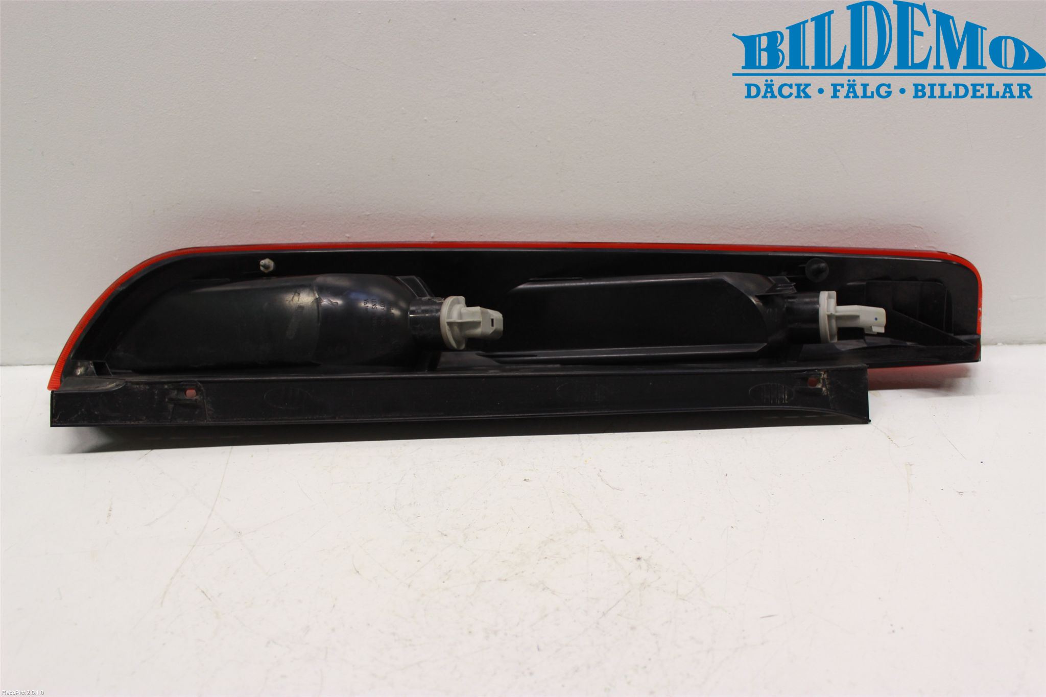 Ford FOCUS     04-07 Bakljus Höger