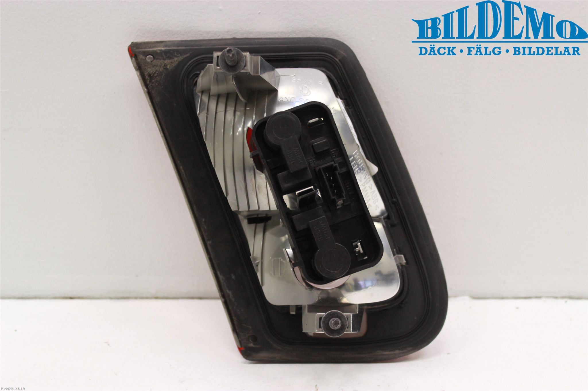 Saab 9-3 VER 2 Bakljus Lucka Hö