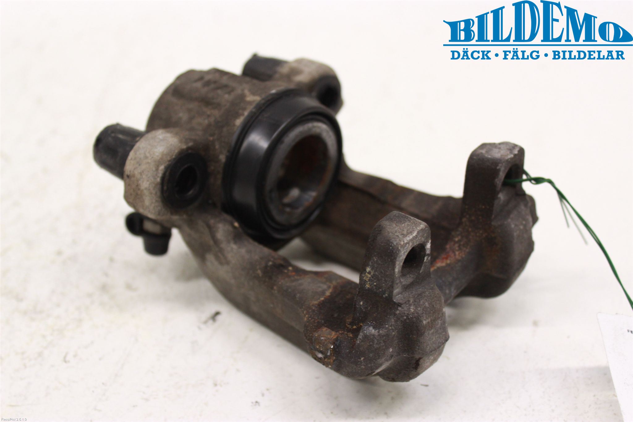 BMW 3 F30/F31/F80 12-19 Bromsok Bak Vänster