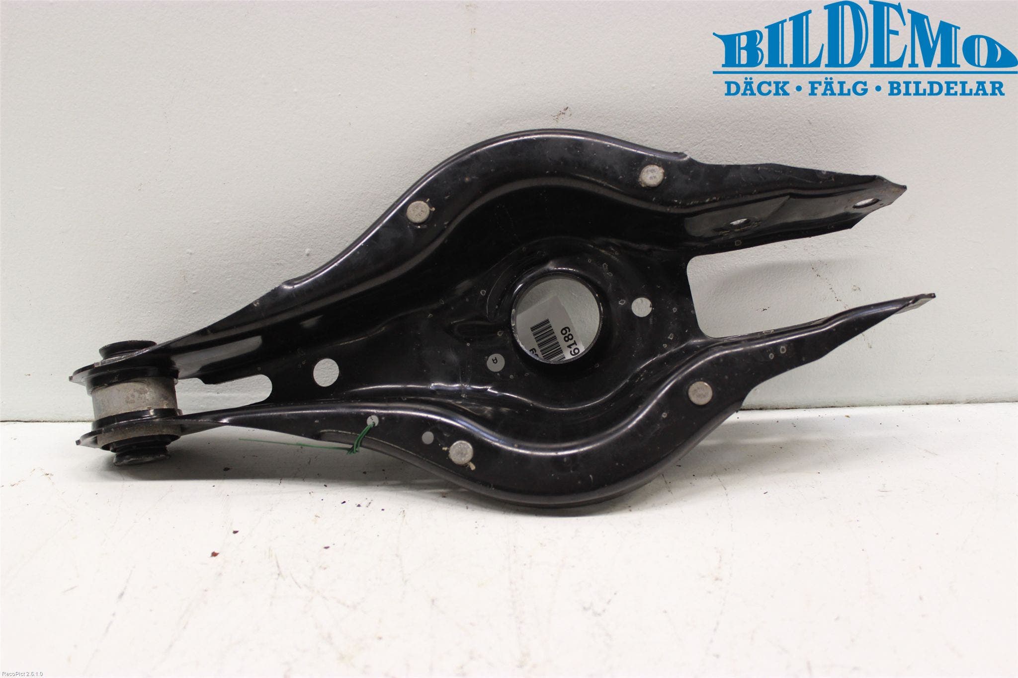 BMW 3 F30/F31/F80 12-19 Bärarm Bak Höger