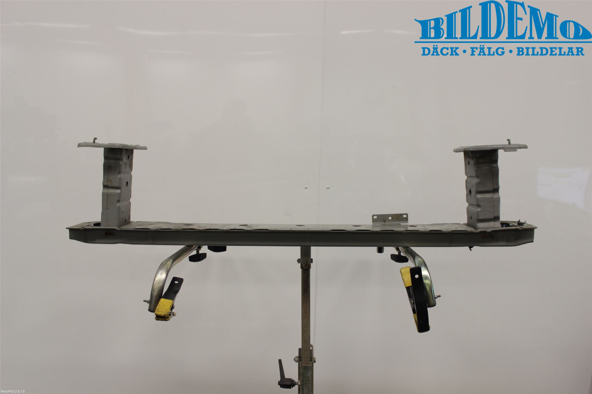 Nissan NV200/NV200 COMBI Stötfångarbalk Fram