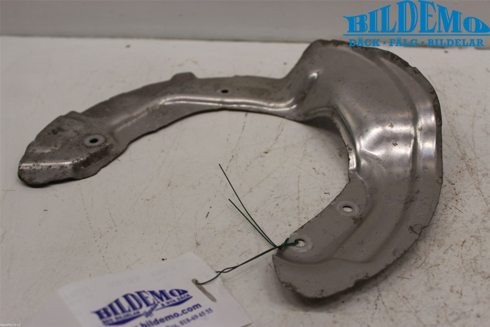 BMW 3 F30/F31/F80 12-19 Bromssköld Fram