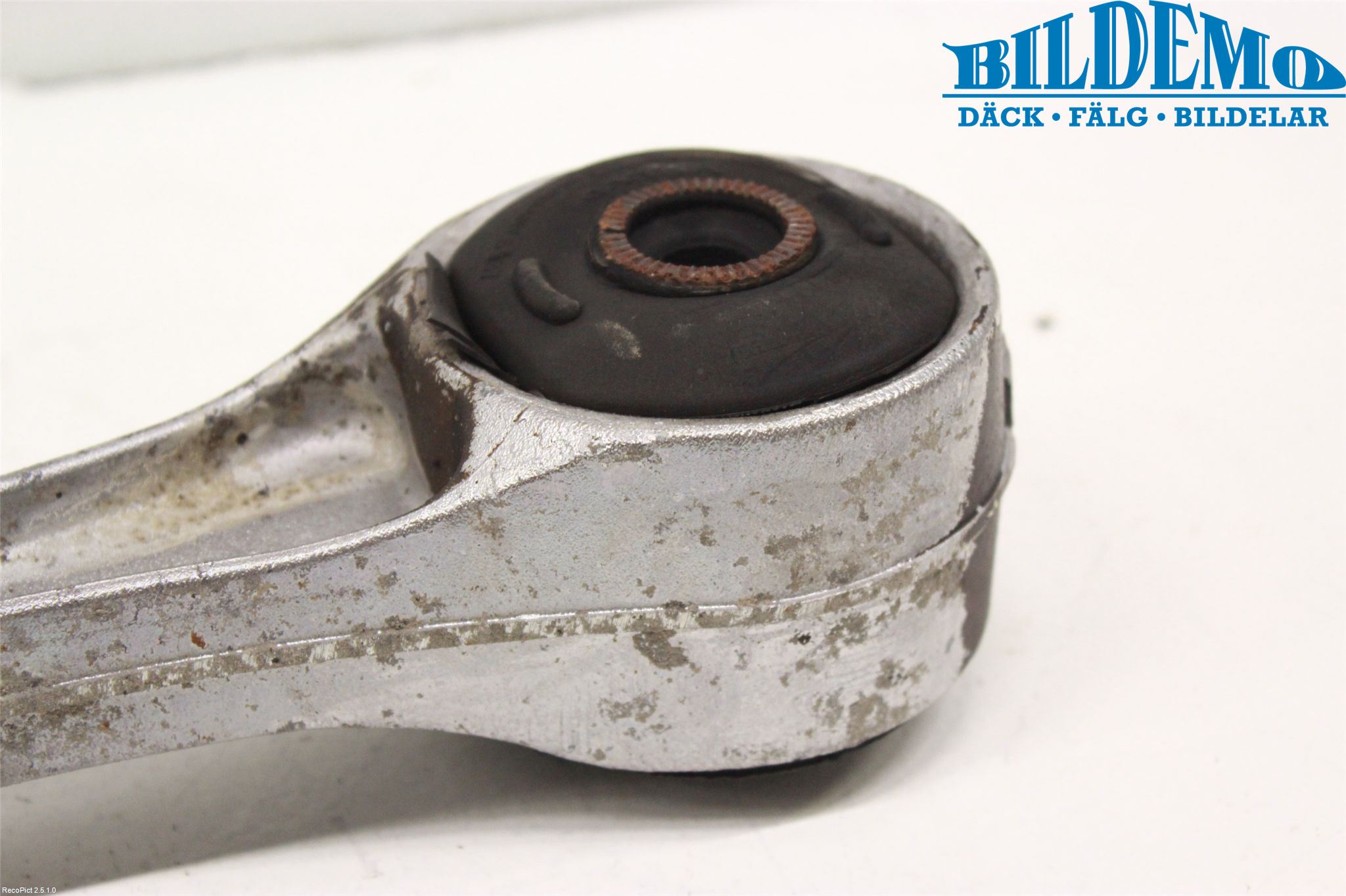 Volvo 940 91-98 Bärarm Bak Övre Vänster