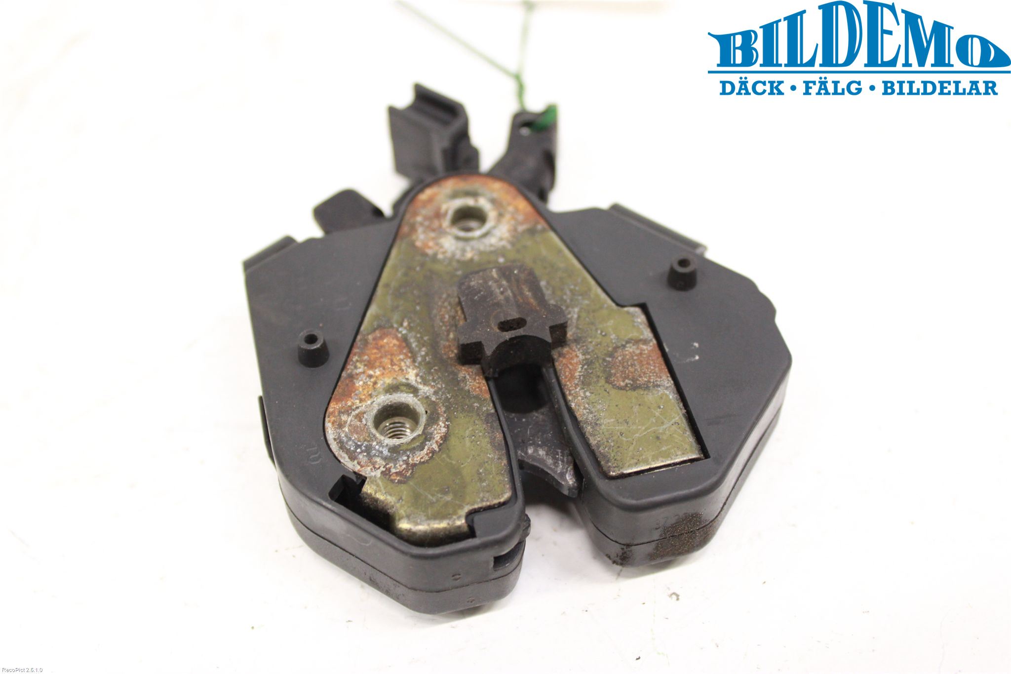 Volvo V70 00-04 Huvlås