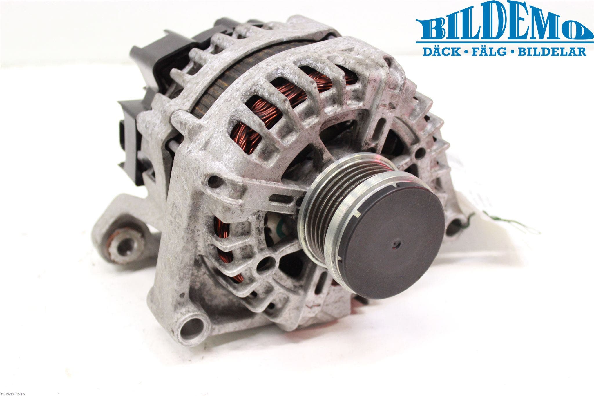 Opel ASTRA J 10-15 Generator