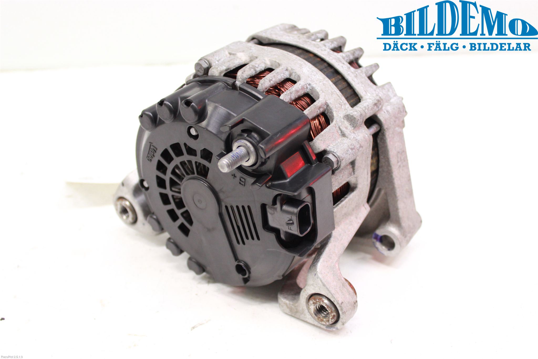 Opel ASTRA J 10-15 Generator