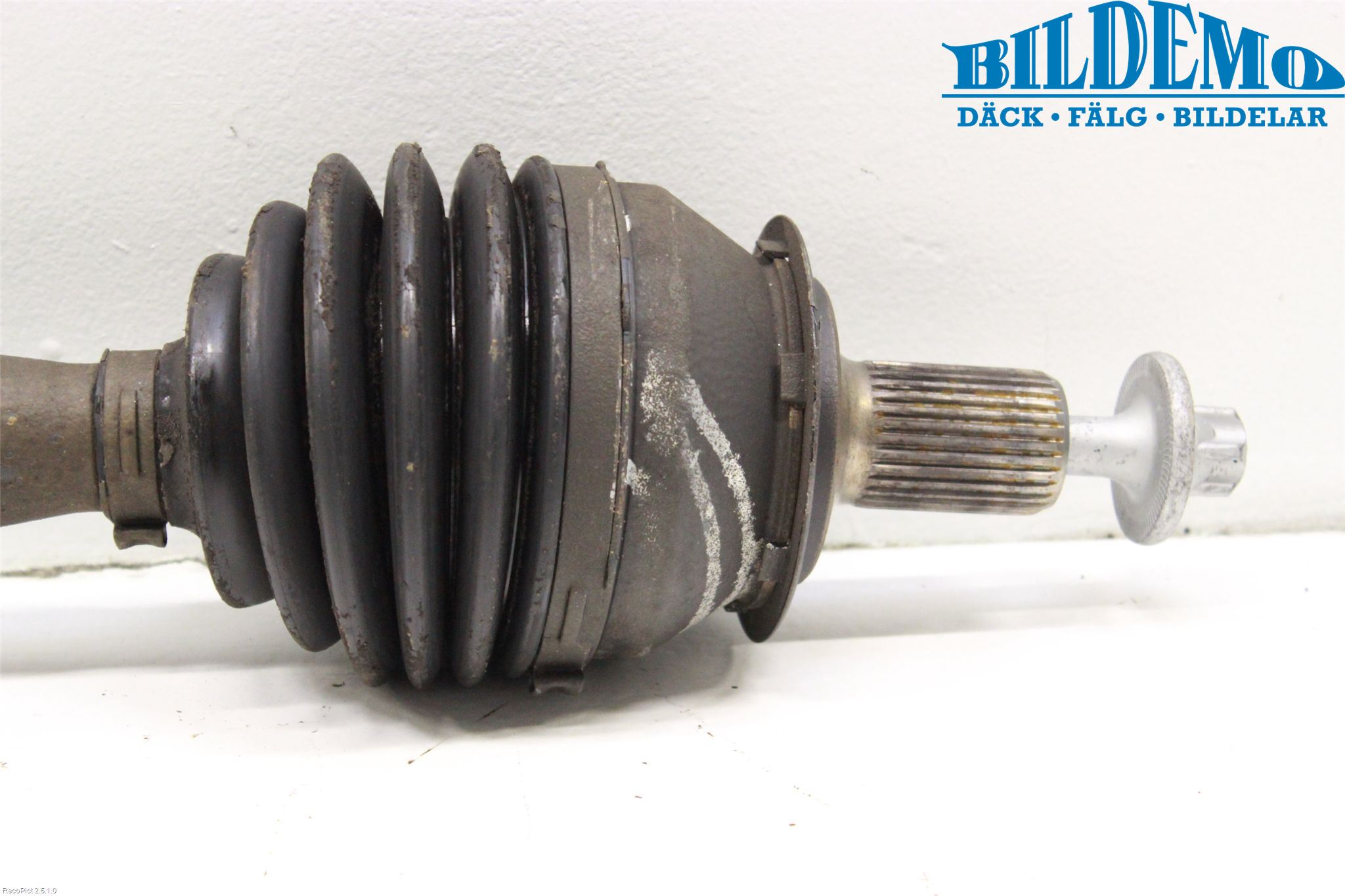 Mercedes-Benz MB CLA-KLASS (C117/X117) 13-19 Drivaxel Fram Vänster