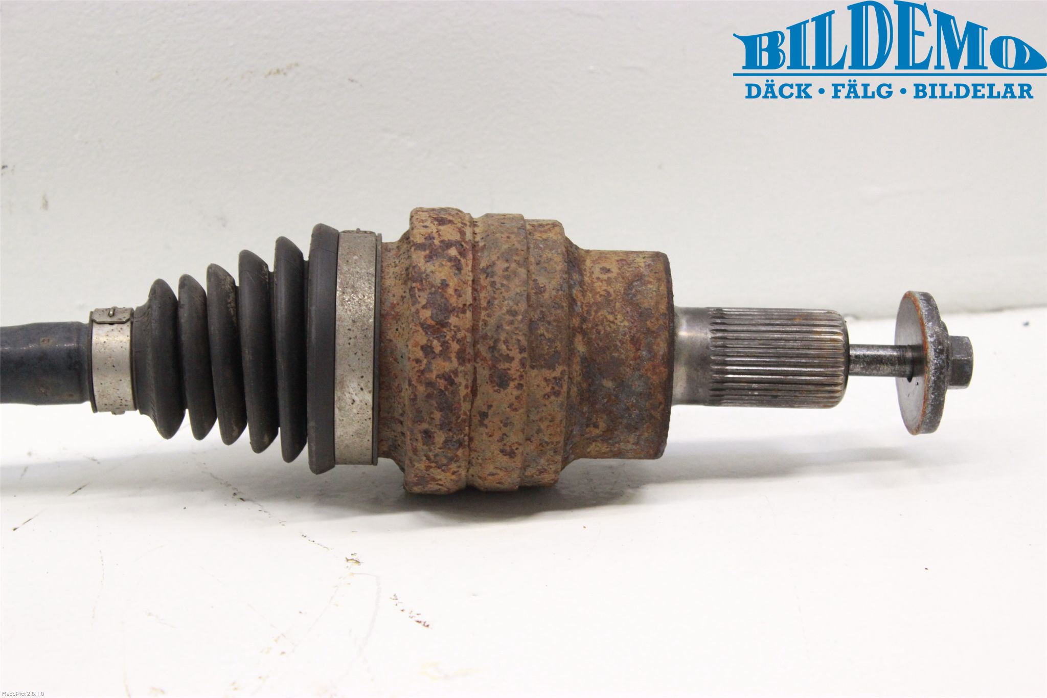 Volvo S60 05-10 Drivaxel Bak Höger