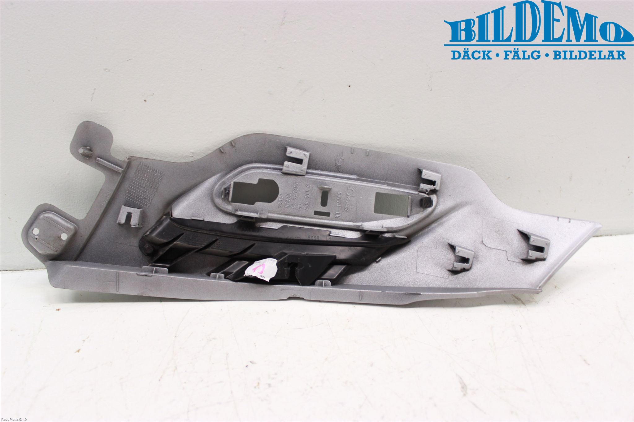 Mini COUNTRYMAN R60 11-16 List Framskärm Vä