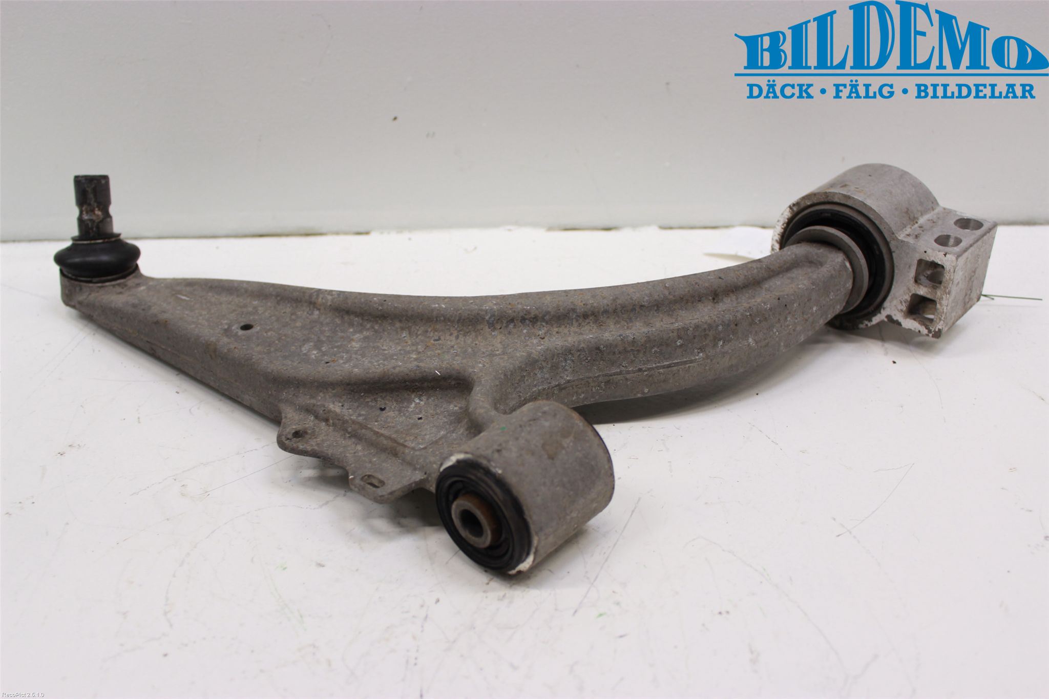 Opel ASTRA J 10-15 Bärarm Fram Undre Hö