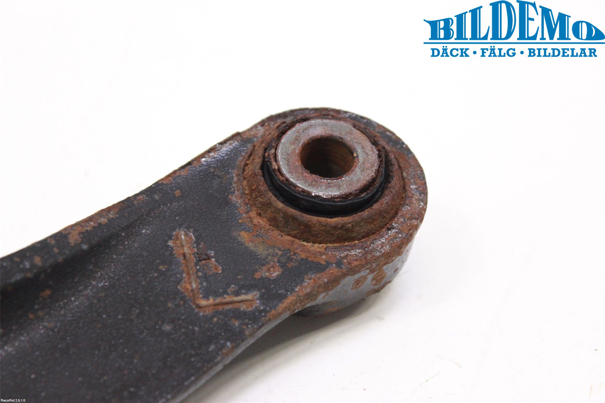 Volvo XC70 08-13 Bärarm Bak Vänster