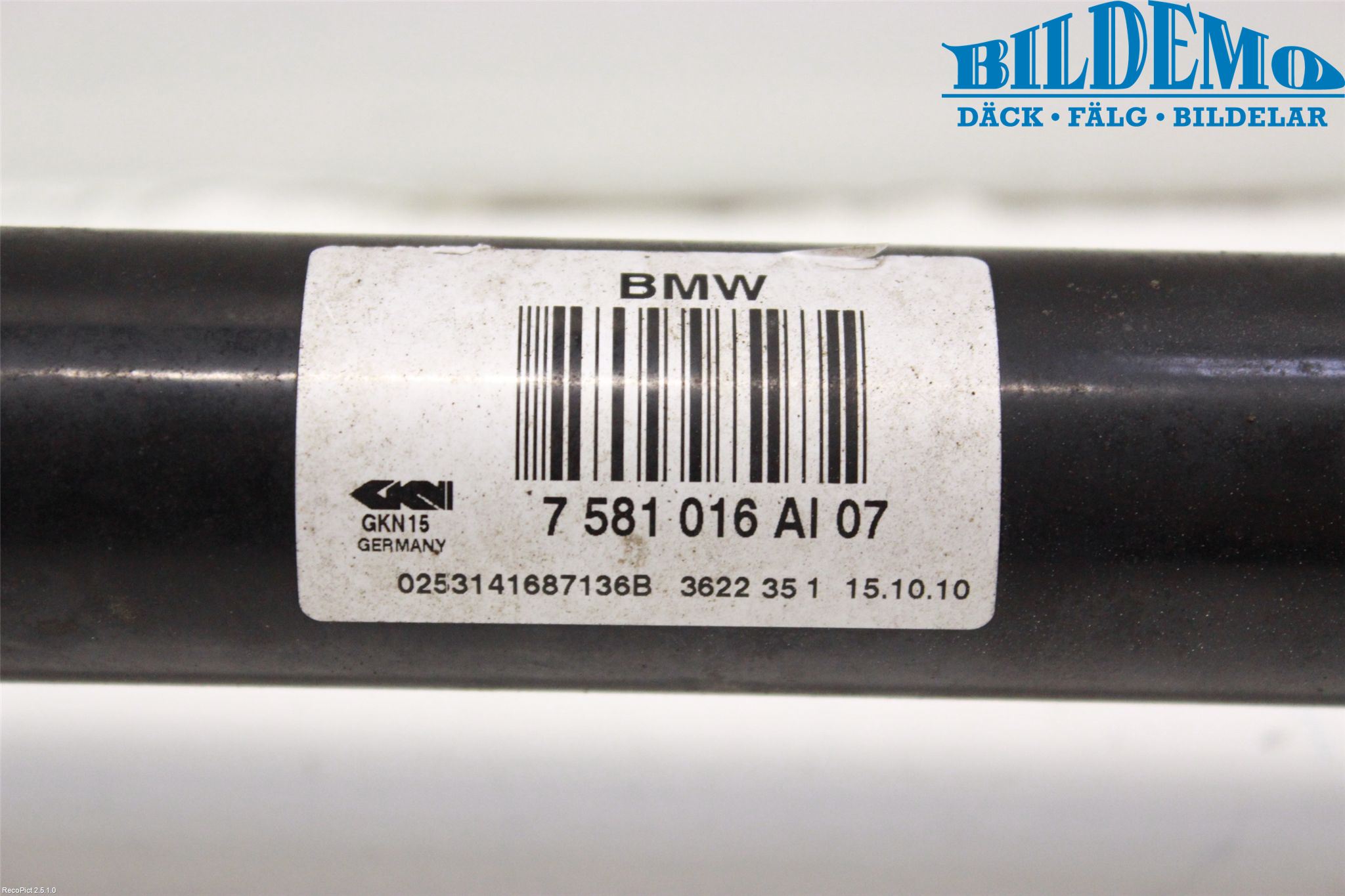 BMW 5 F10/F11/F18 09-17 Drivaxel Bak Höger