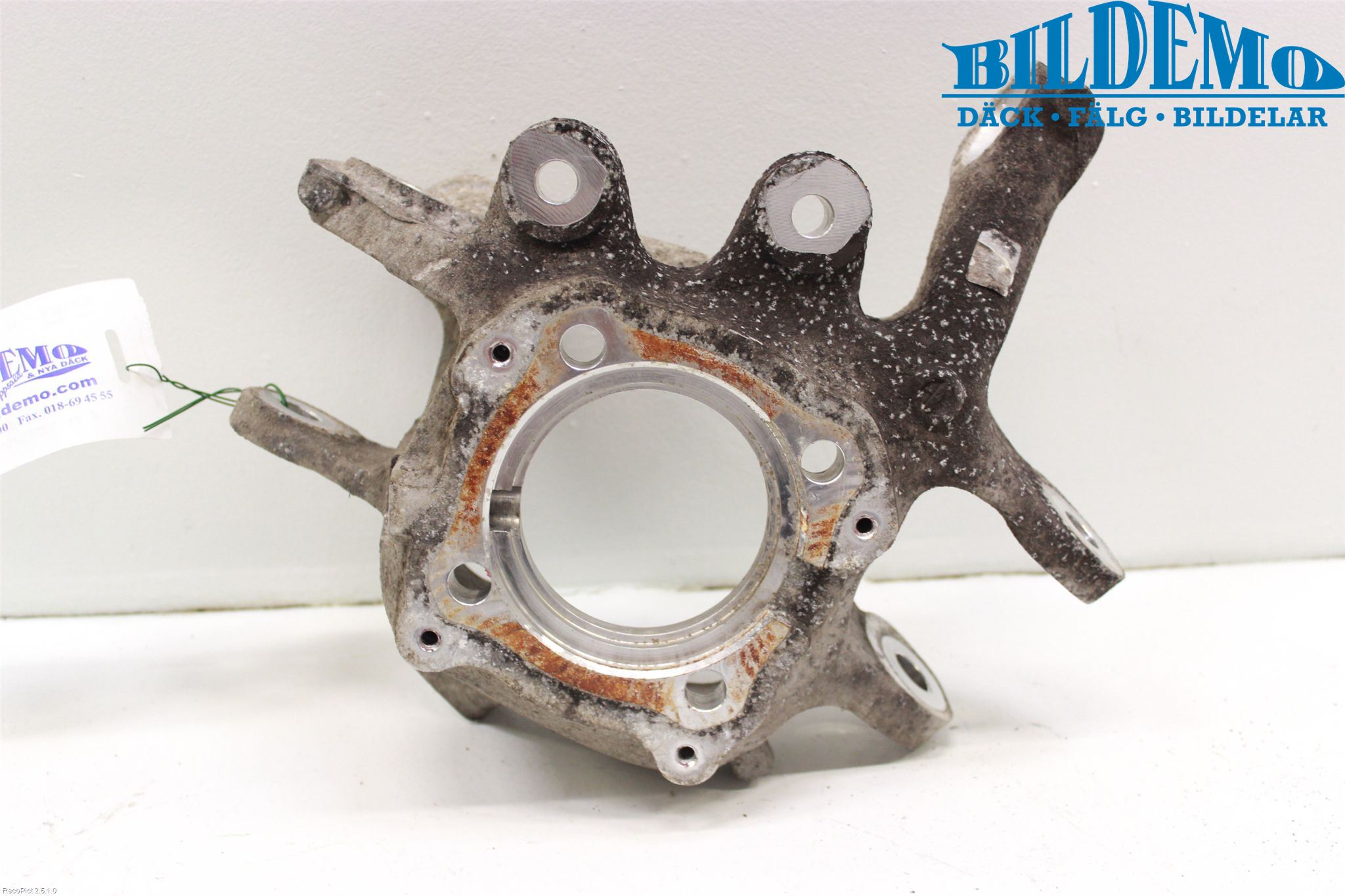 BMW 5 F10/F11/F18 09-17 Hjullagerhus-Spindel Vä B