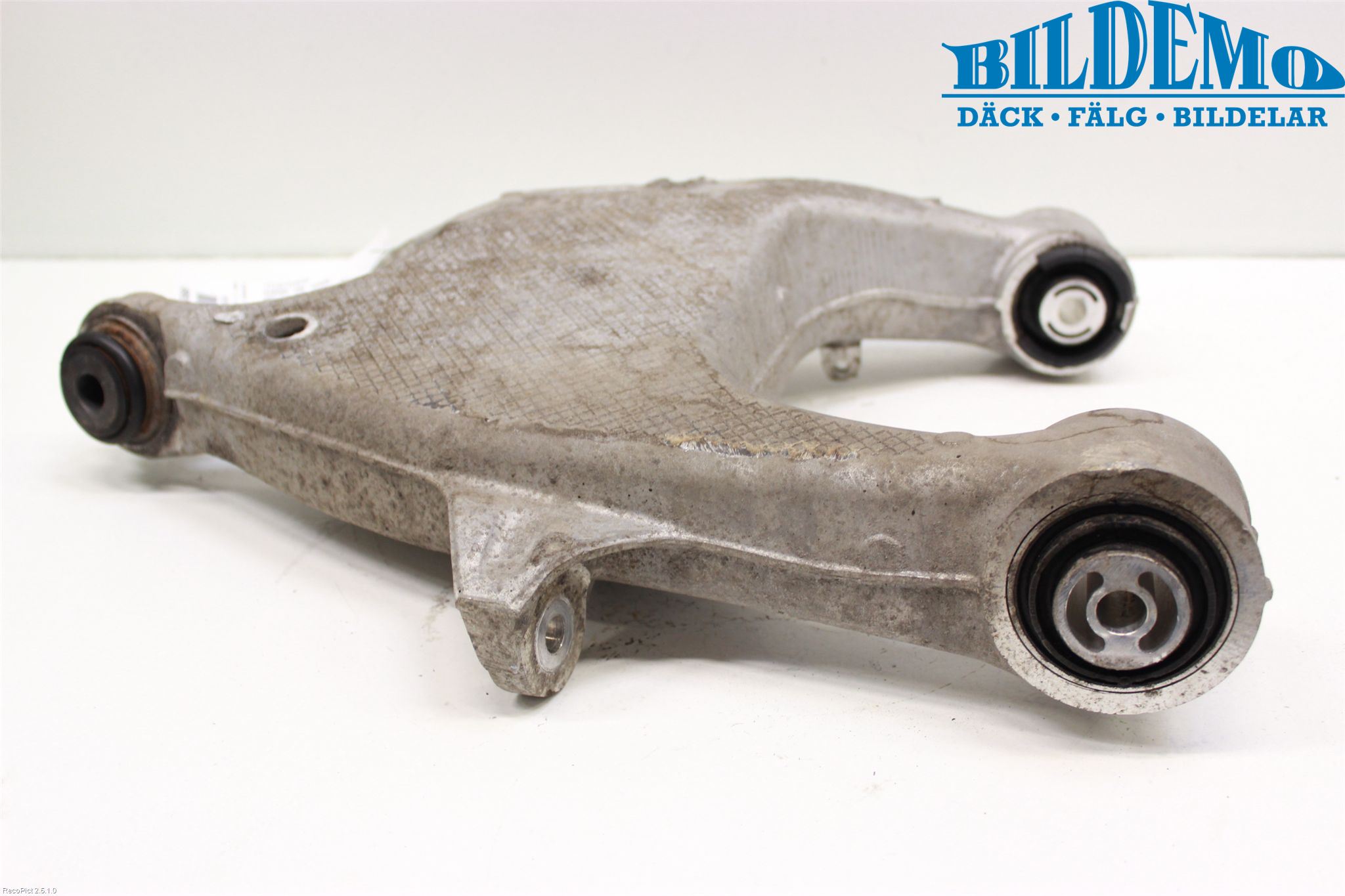 BMW 5 F10/F11/F18 09-17 Bärarm Bak Höger