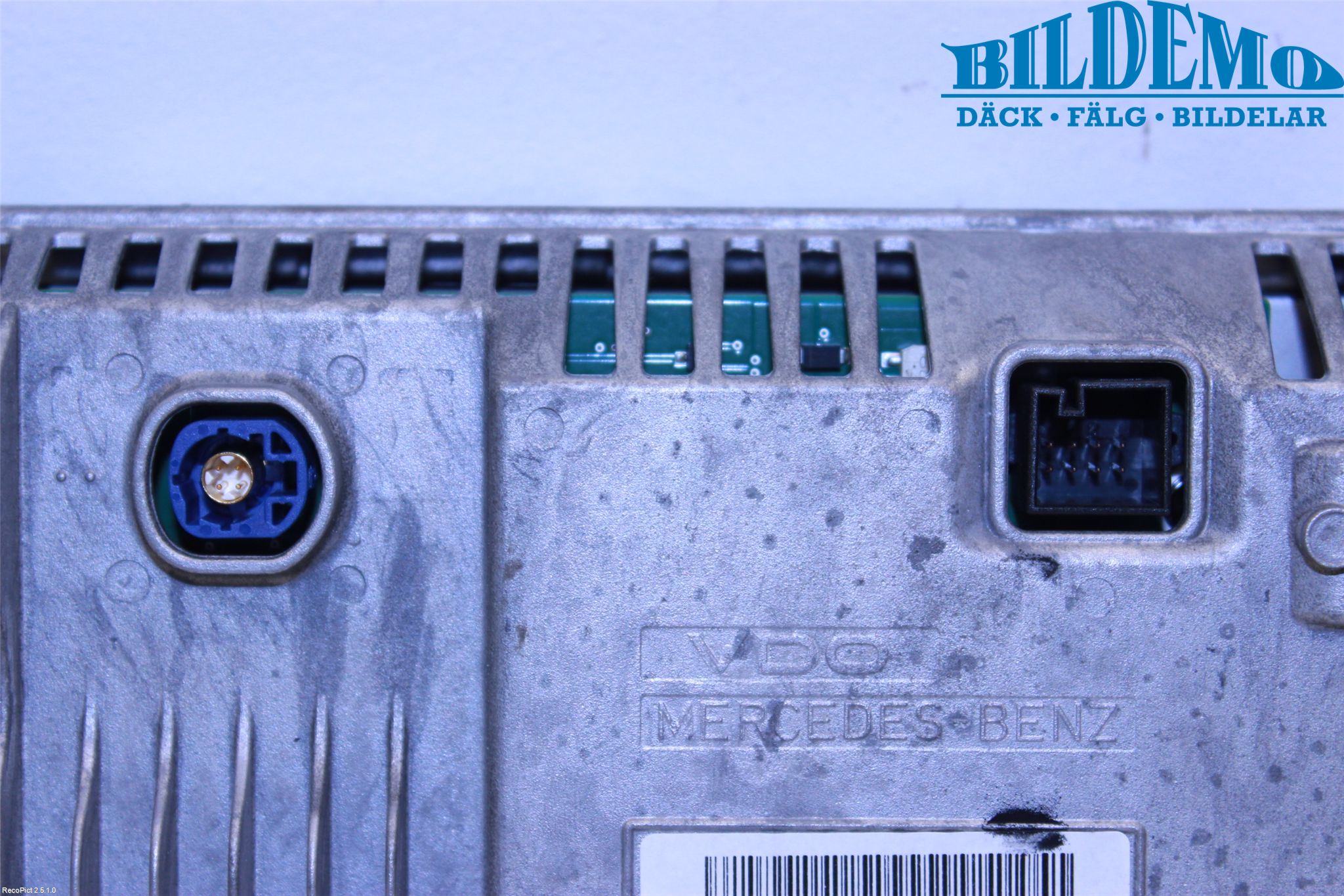 Mercedes-Benz MB E-KLASS (W212) 09-16 Bildskärm