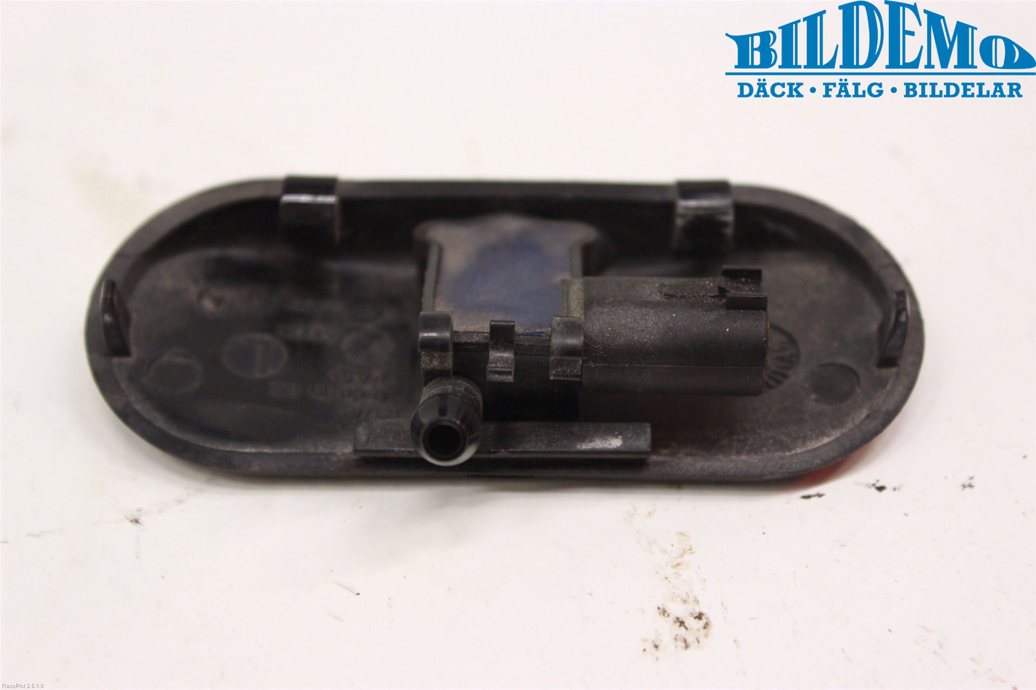 Audi A6/S6     05-11 Spolarmunstycke Rutor