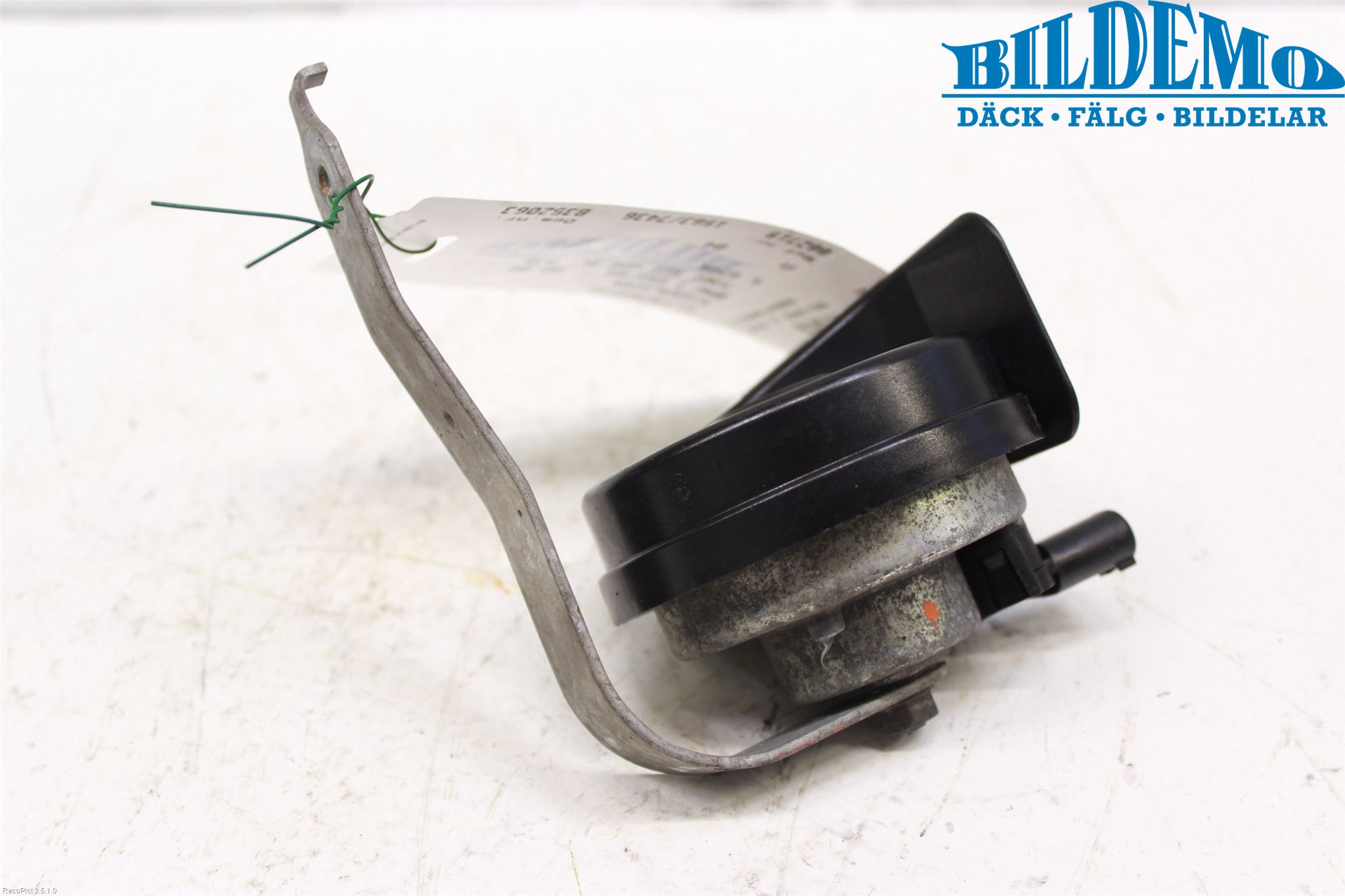 BMW 7 E65/66    00-08 Signalhorn