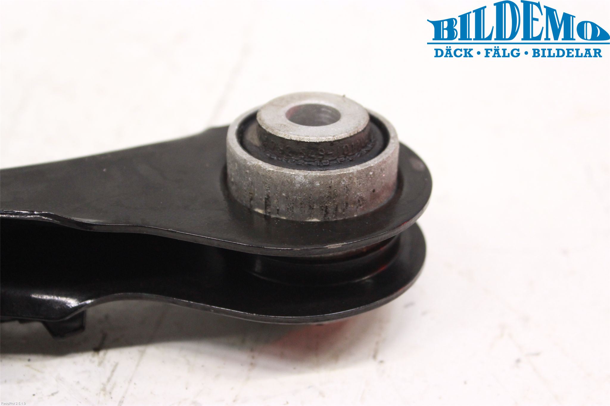 BMW 1 F20/F21 11-19 Bärarm Bak Övre Vänster