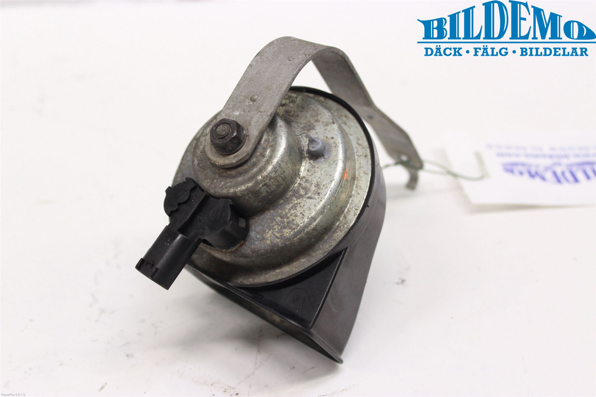 BMW 7 E65/66    00-08 Signalhorn