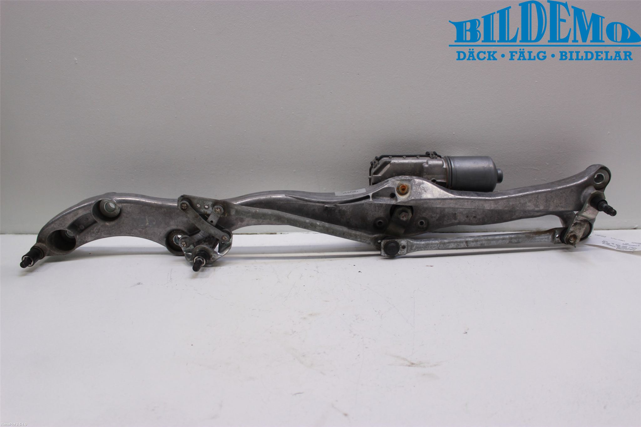 BMW 7 E65/66    00-08 Torkarmotor Vindruta