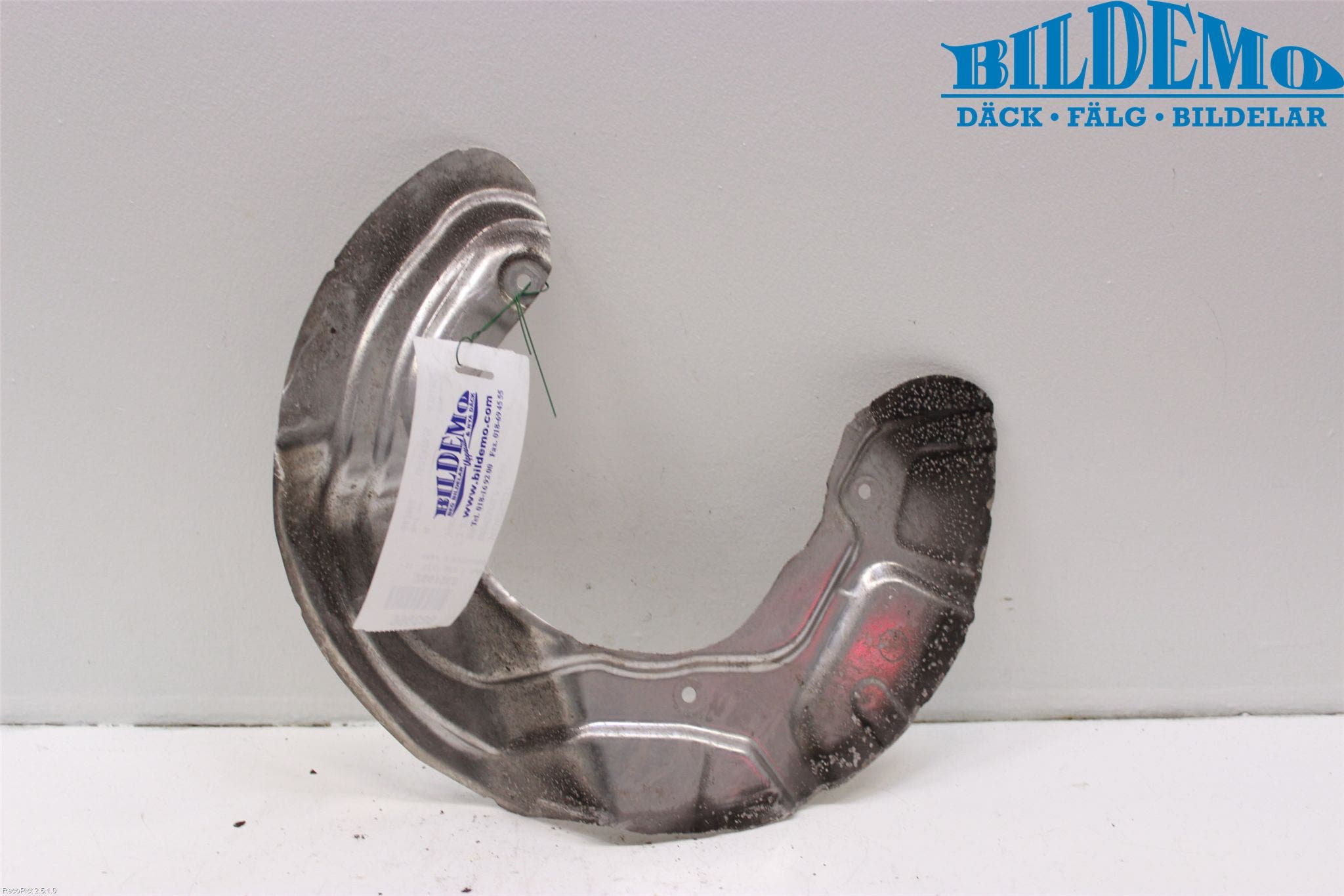 BMW 1 F20/F21 11-19 Bromssköld Fram