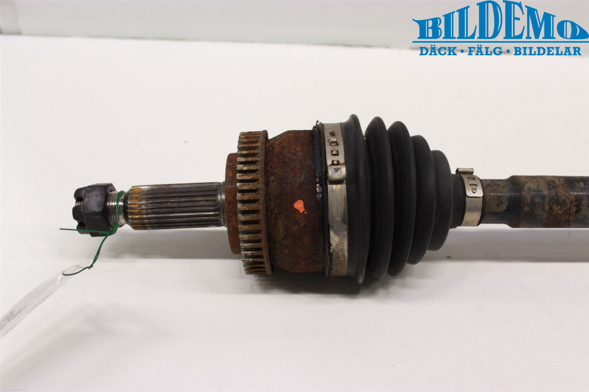 Kia CARENS II 07-12 Drivaxel Fram Höger
