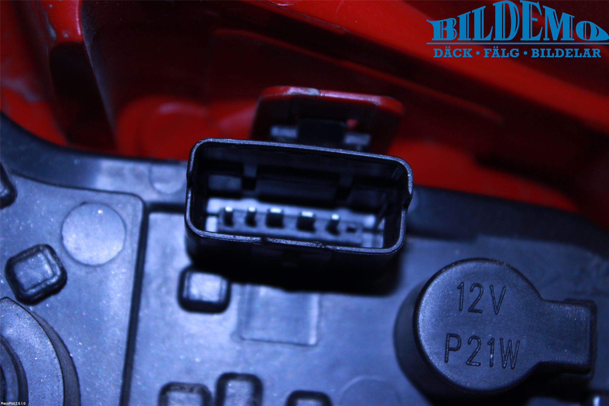 Citroen C4 I   05-10 Bakljus Höger