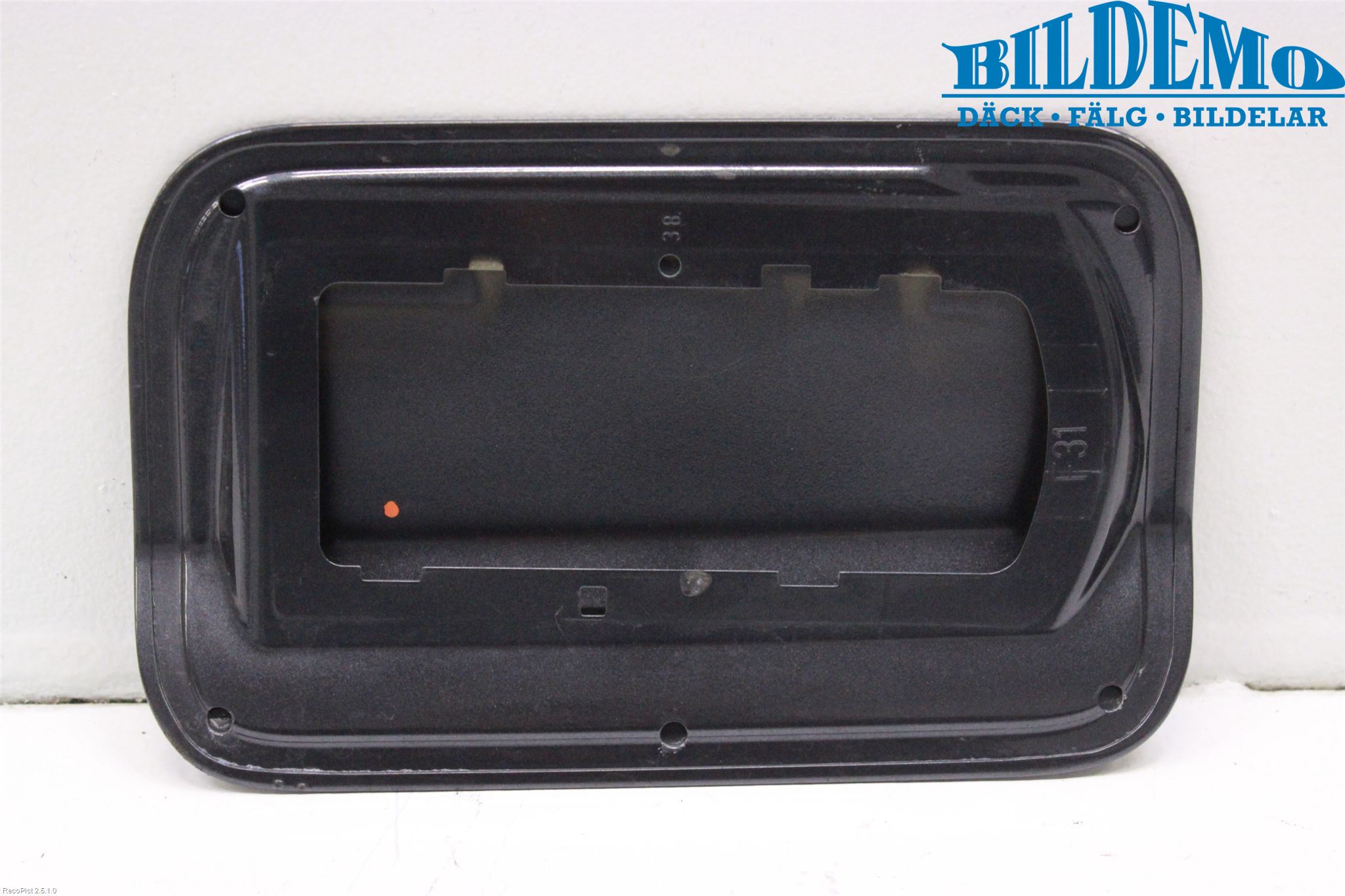 BMW 3 F30/F31/F80 12-19 Tanklucka