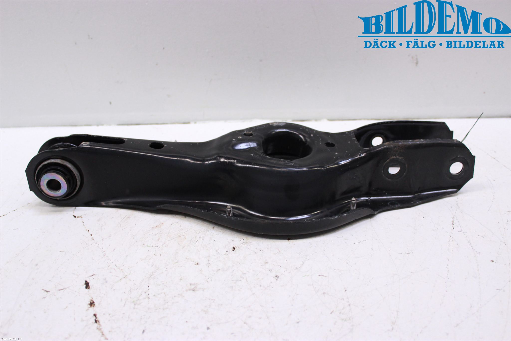 BMW 3 F30/F31/F80 12-19 Bärarm Bak Vänster