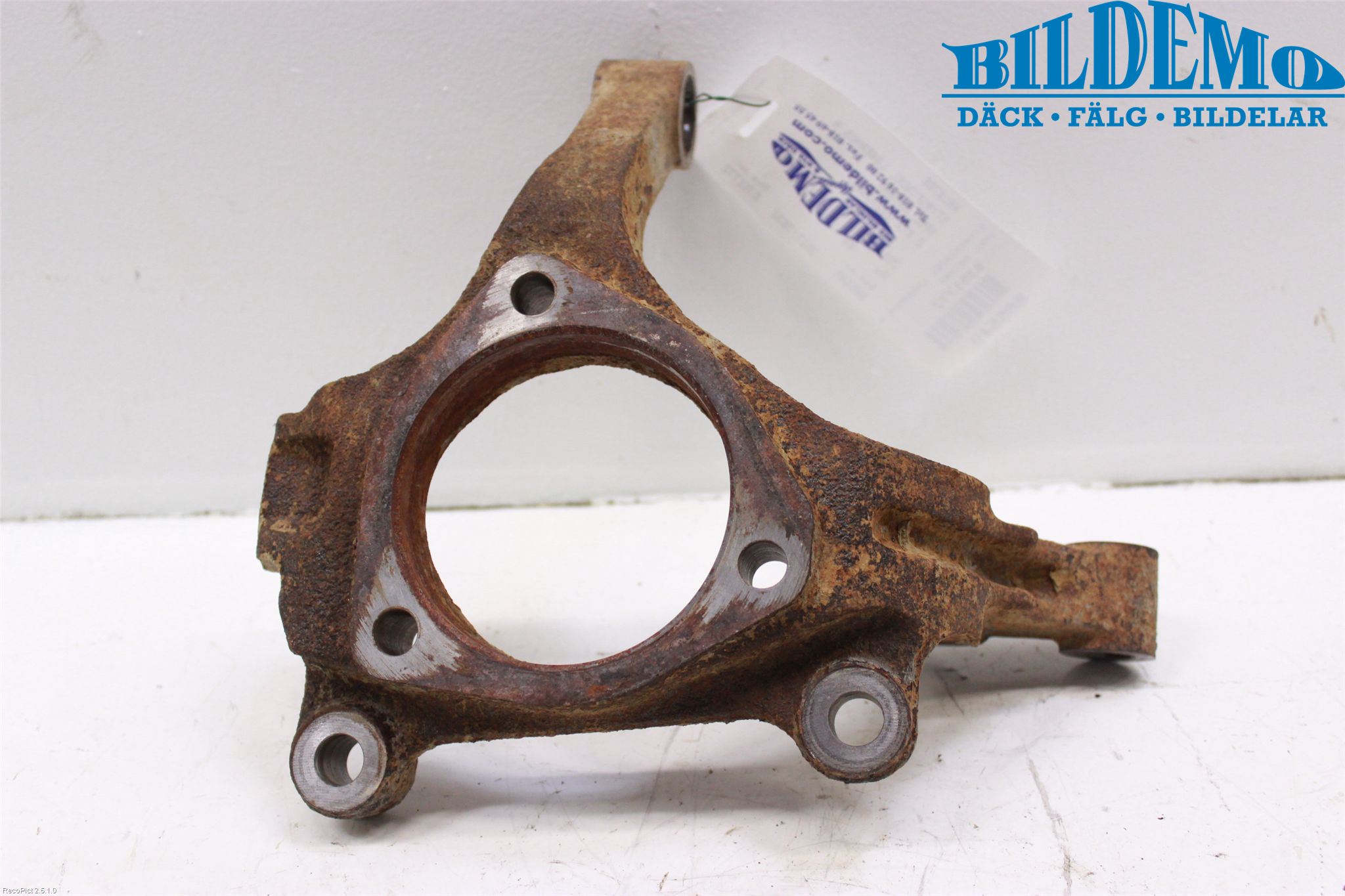 Opel ANTARA Styrspindel Lagerhus Hö