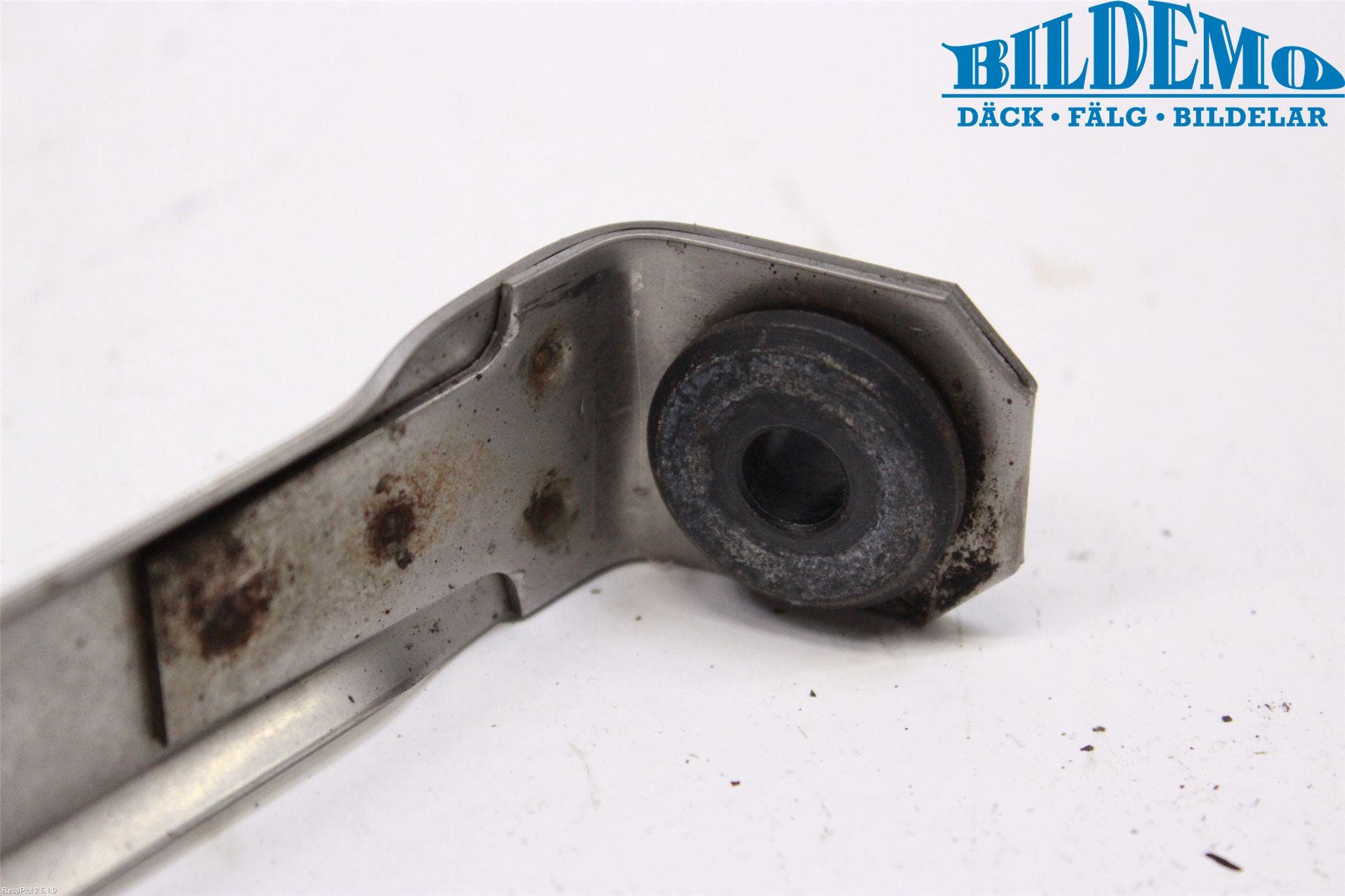 BMW 5 F10/F11/F18 09-17 Bränsletanksband