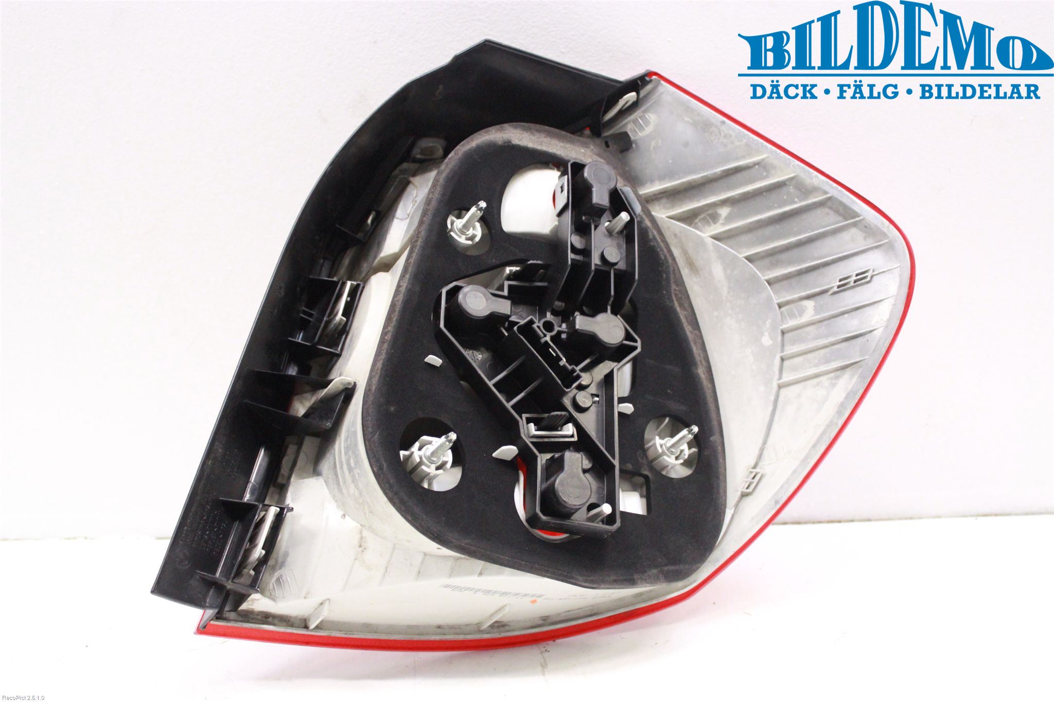 BMW 1 E87/81 5D/3D 03-11 Bakljus Vänster