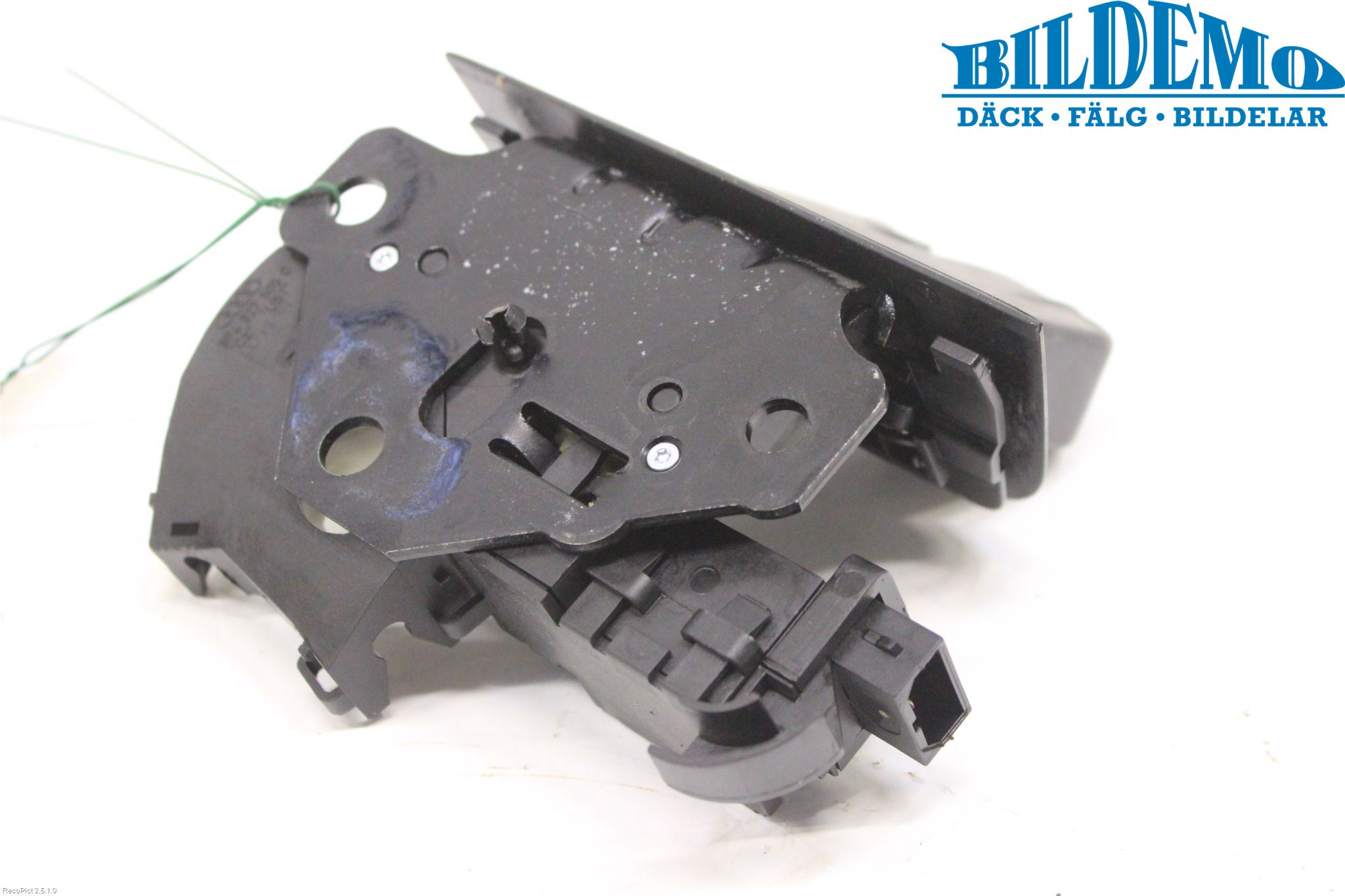 Audi A4/S4 05-07 Låskista Baklucka