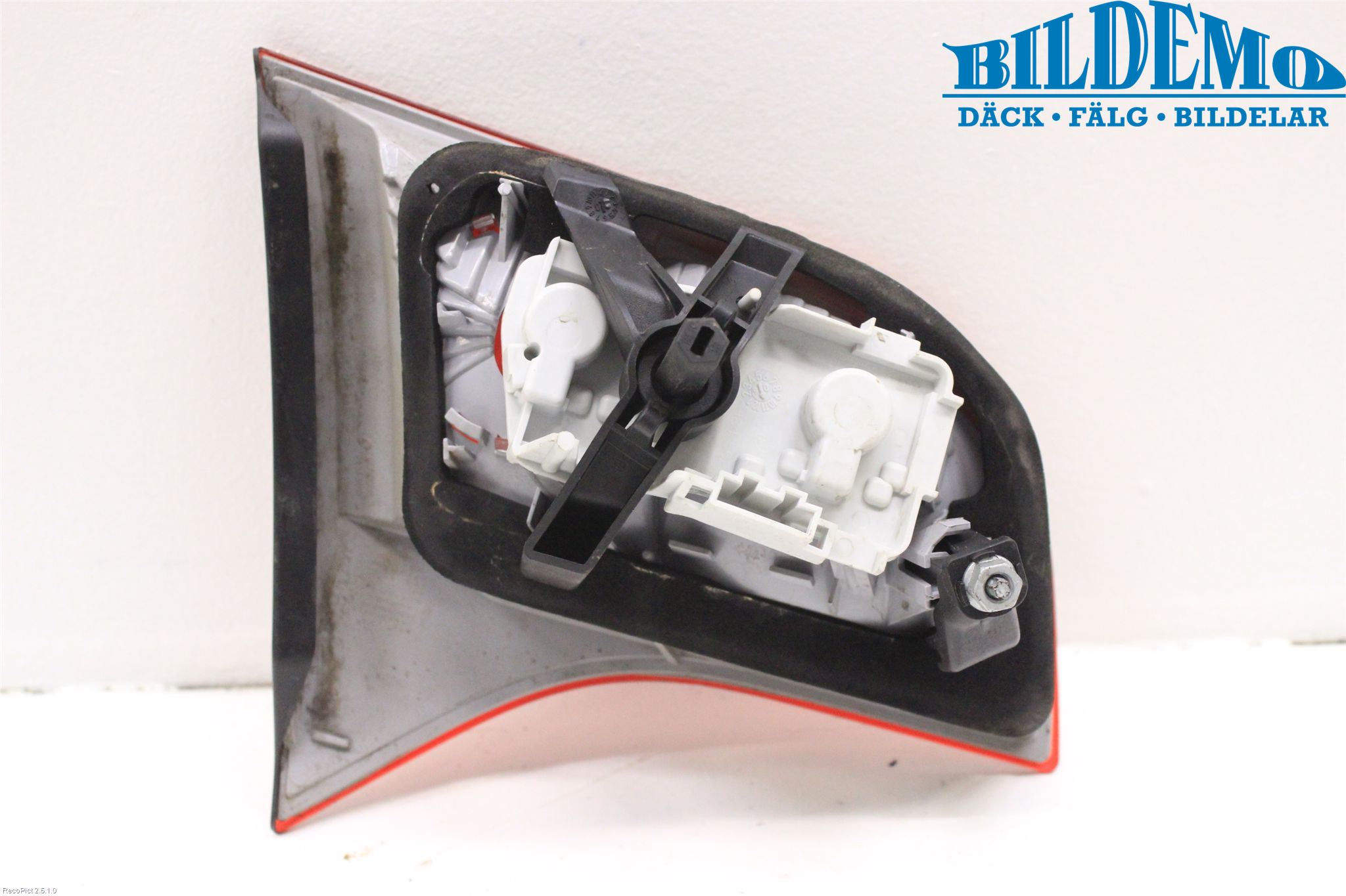 Audi A4/S4 05-07 Bakljus Lucka Hö