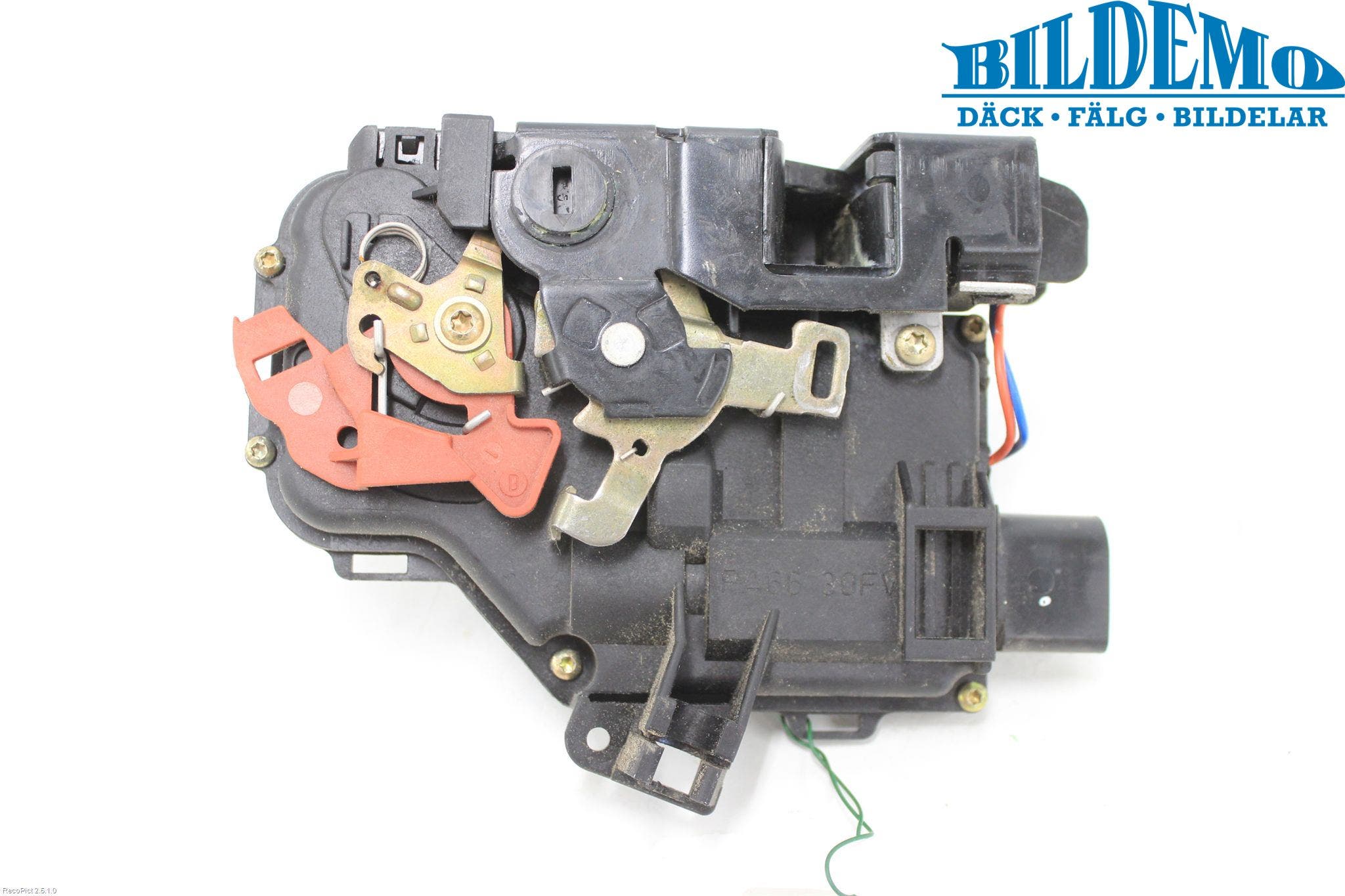 Audi A4/S4 01-05 Låskista-Dörrlås