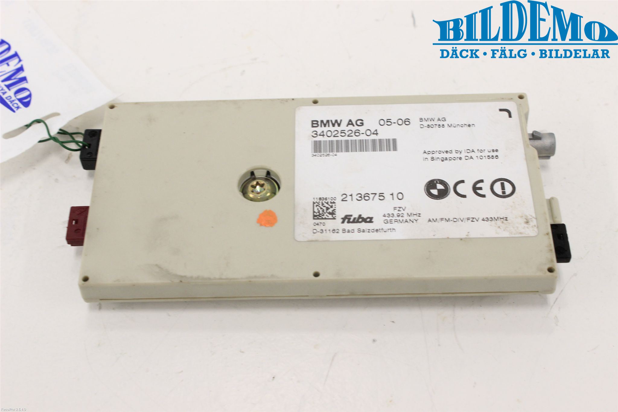 BMW X3 E83     03-10 Antennförstärkare