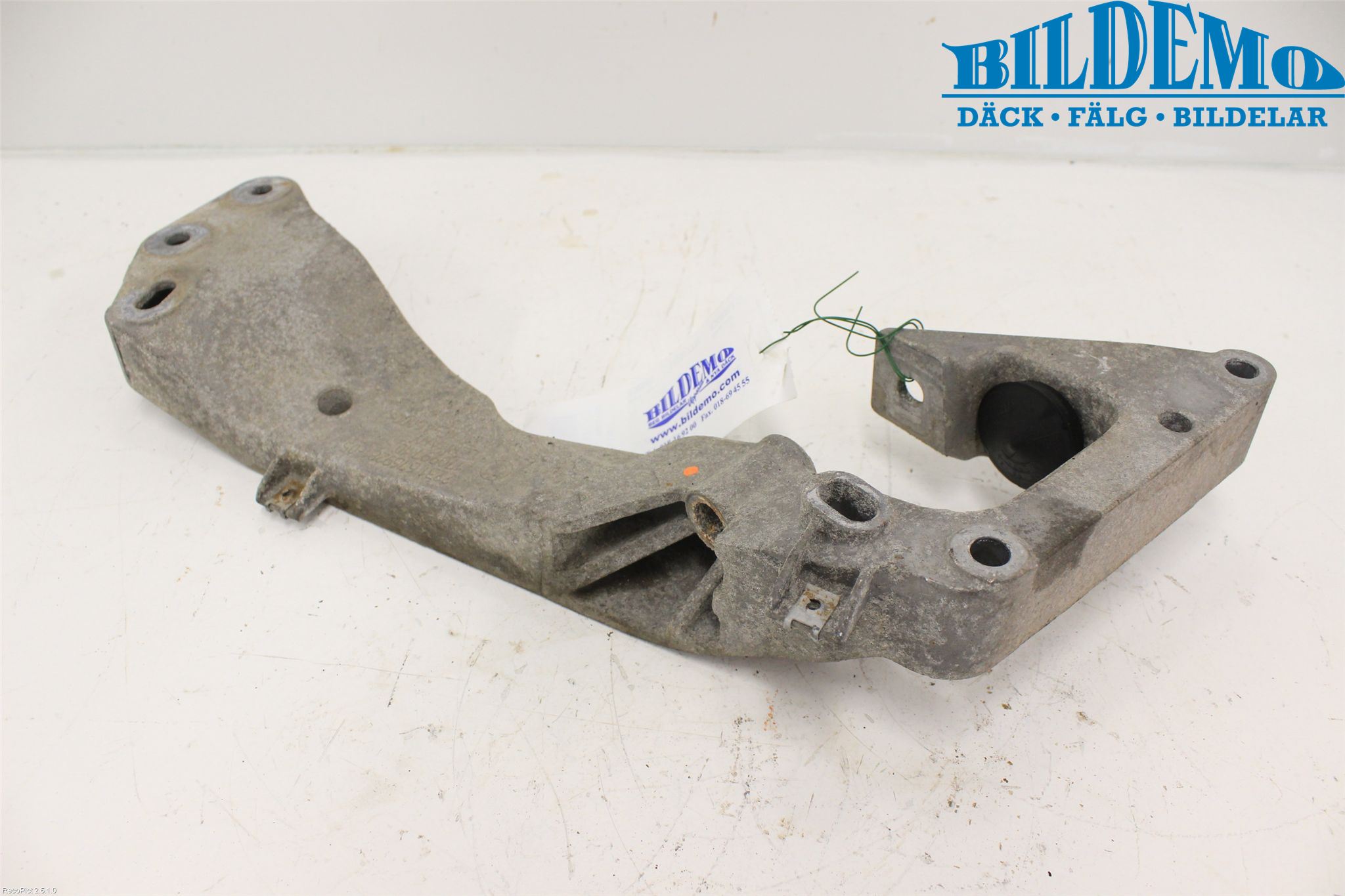 BMW 3 E90/91 SED/TOU 05-12 Växellådsfäste