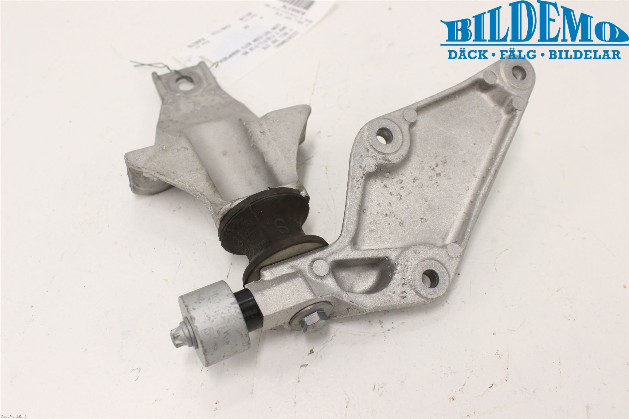BMW 5 F10/F11/F18 09-17 Växellådsfäste