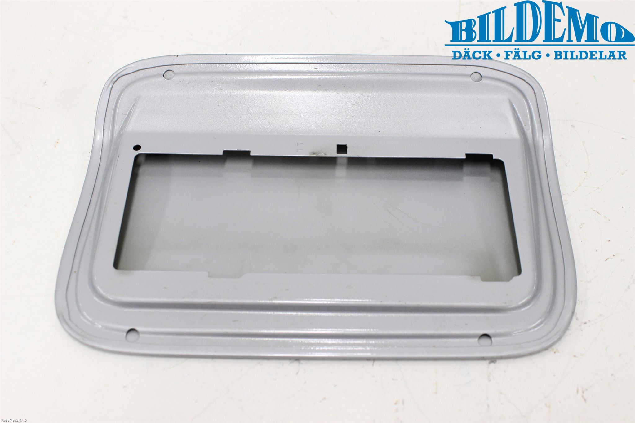 BMW 5 F10/F11/F18 09-17 Tanklucka