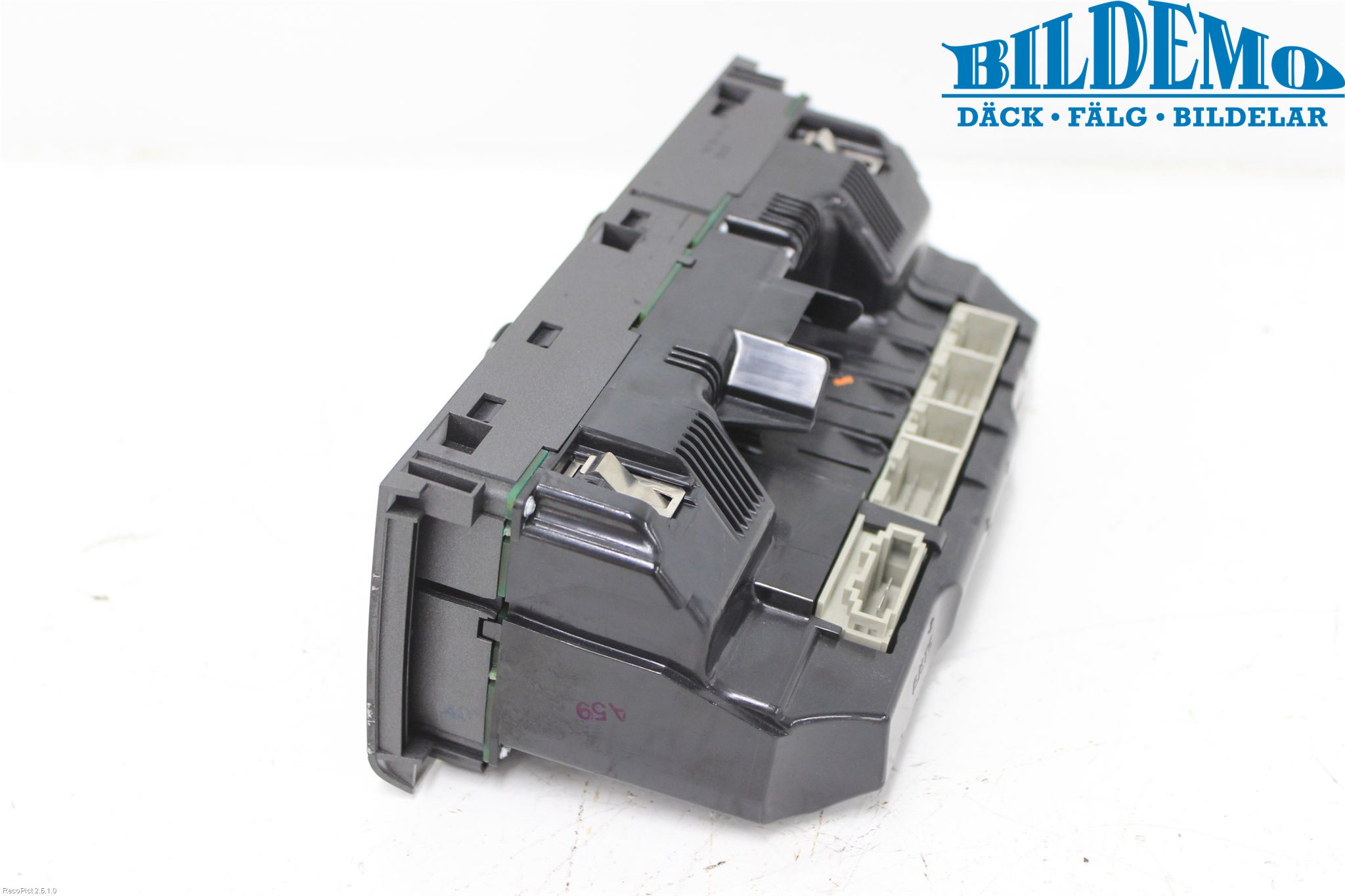 Audi A6/S6     05-11 Ac Styrenhet Ac Manöveren