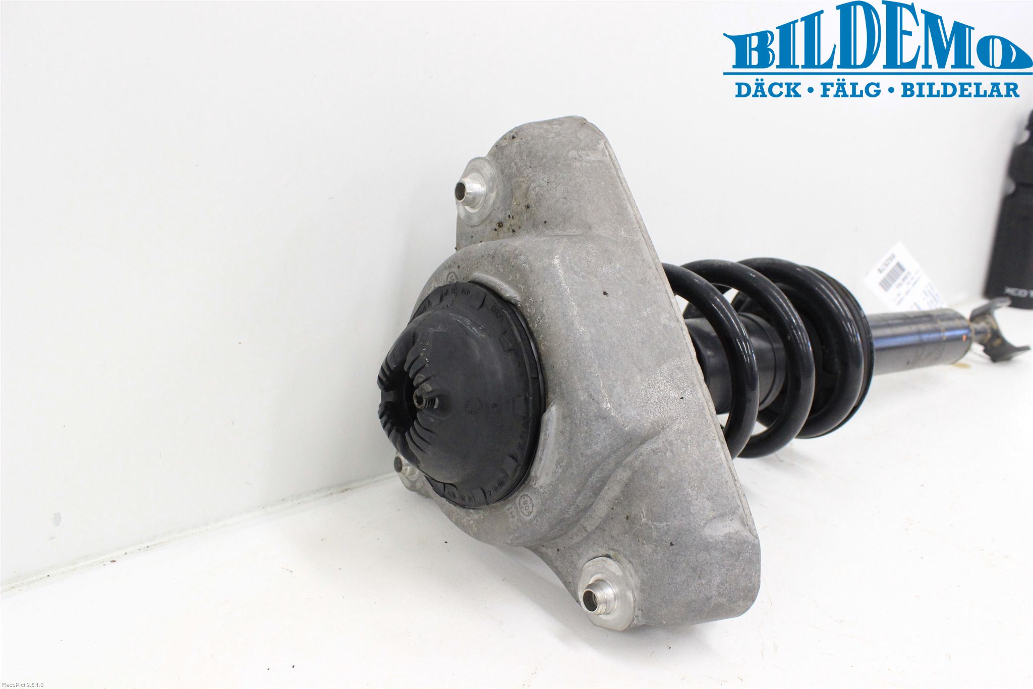 Audi A6/S6     05-11 Fjäderben Fram Höger