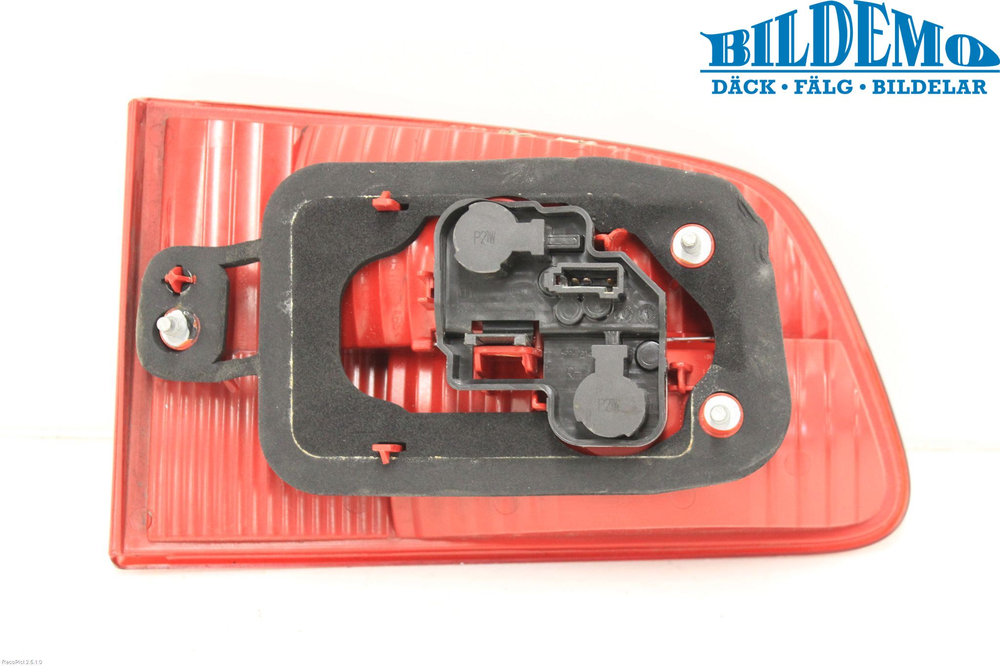 Saab 9-5     06-10 Bakljus Lucka Hö