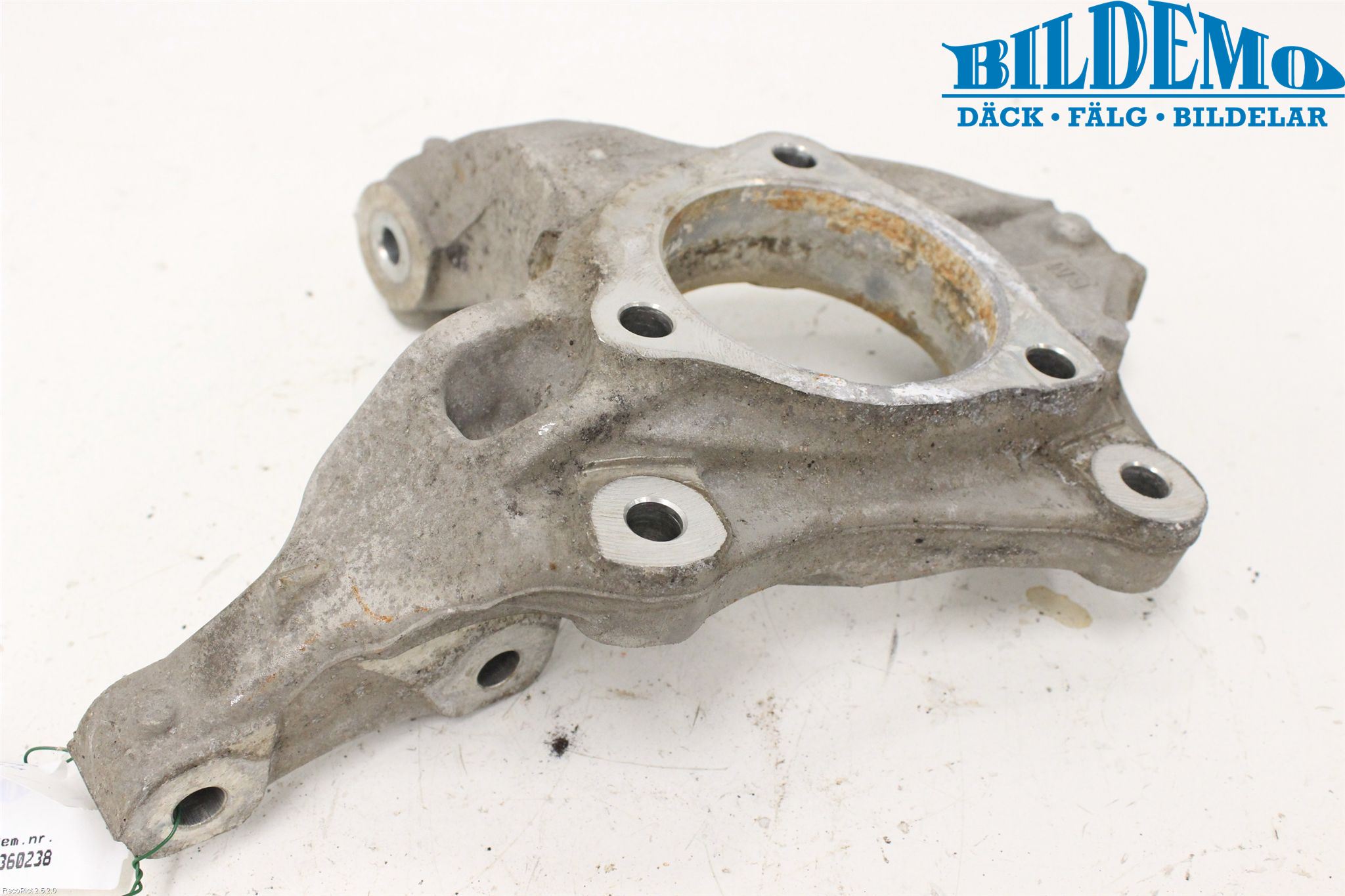 Opel ASTRA J 10-15 Styrspindel Lagerhus Vä