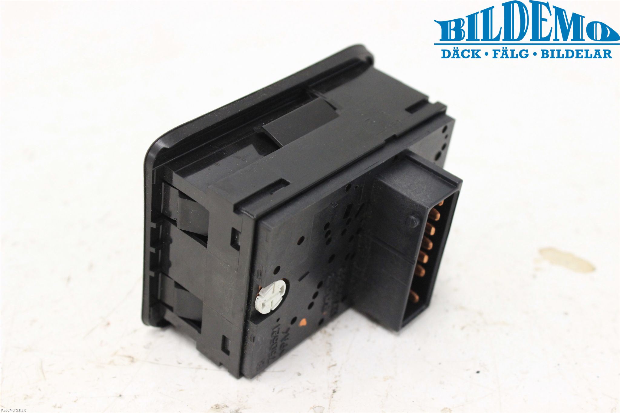 Saab 9-5     06-10 Strömställare Ljus