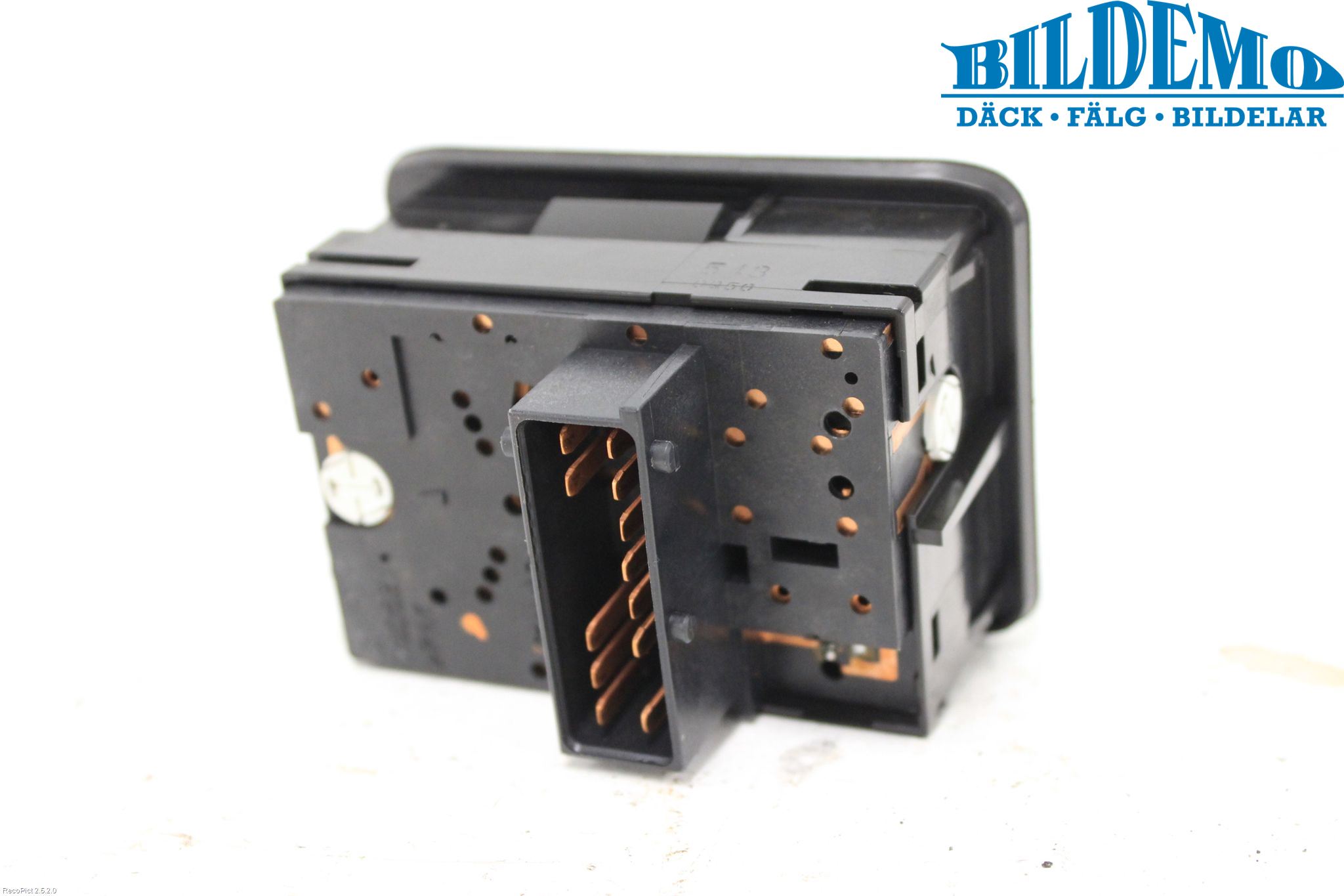 Saab 9-5     06-10 Strömställare Ljus